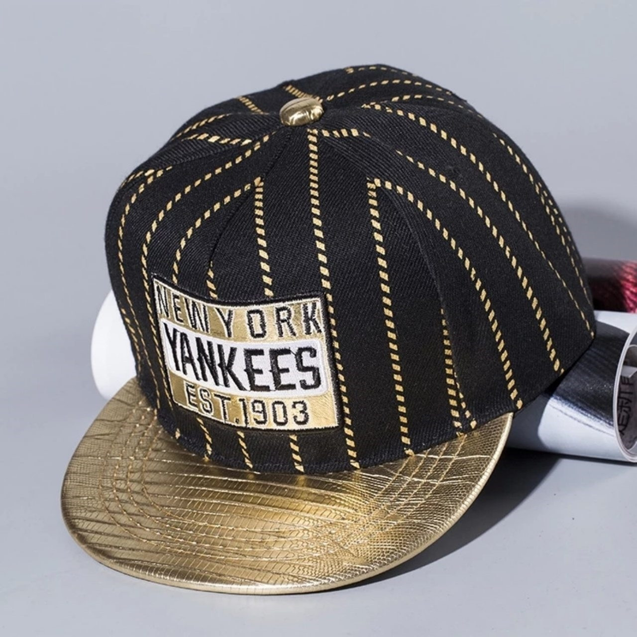 

Детская кепка снепбек Yankees с прямым козырьком Золотая, Унисекс