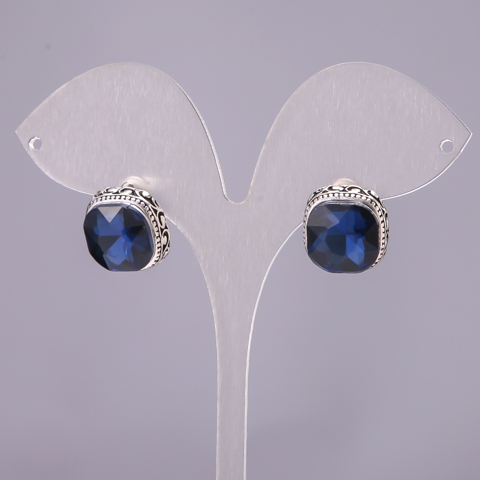 

Серьги пусеты 1,5см квадрат кристалл синий, ida37955