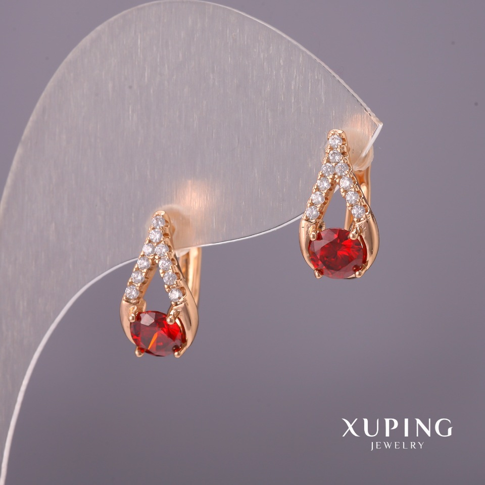 

Серьги Xuping с красными камнями 7х14мм Позолота 18К, ida37870