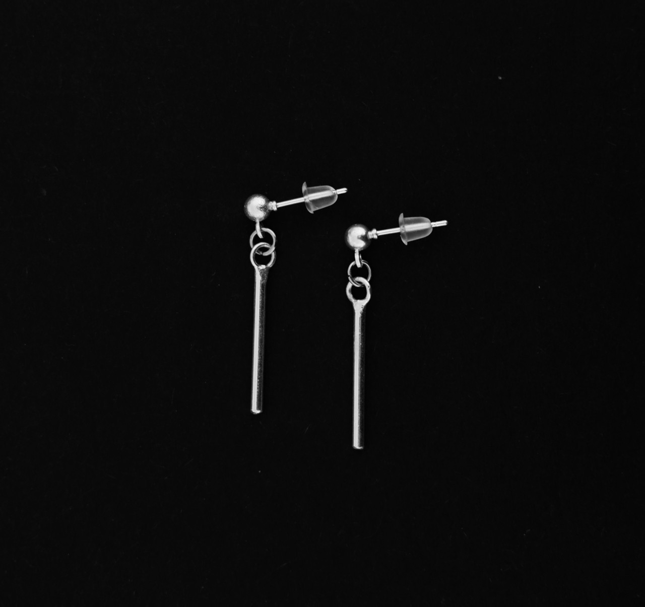 

Серьги Unique Jewellery UJ5 длина 2,5 см Серебряные UJ539