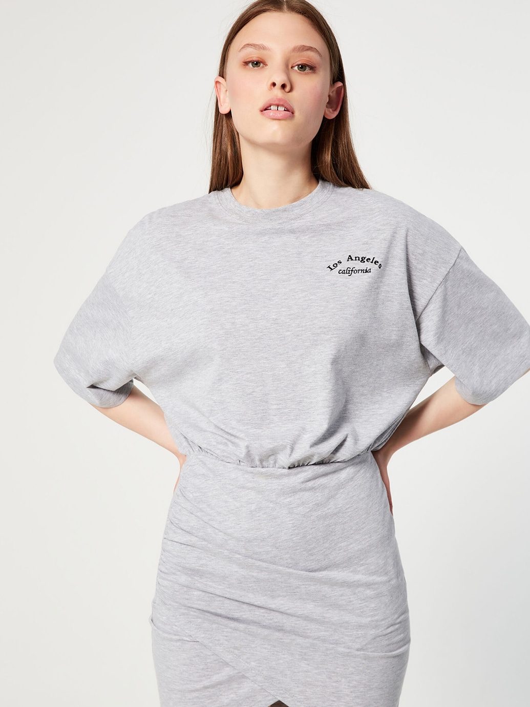 Акція на Сукня-футболка міні літня жіноча Jennyfer 75tiab70 L-XL Сіра від Rozetka
