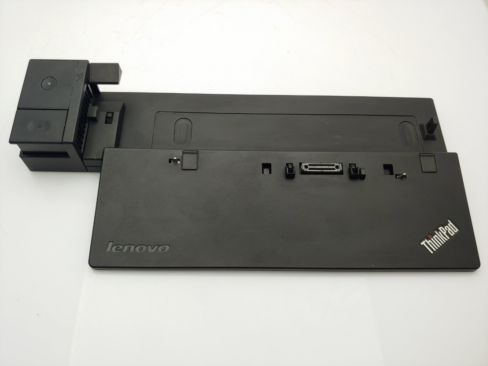Док-станція Lenovo ThinkPad Basic Dock Station (40A0) – характеристики ...