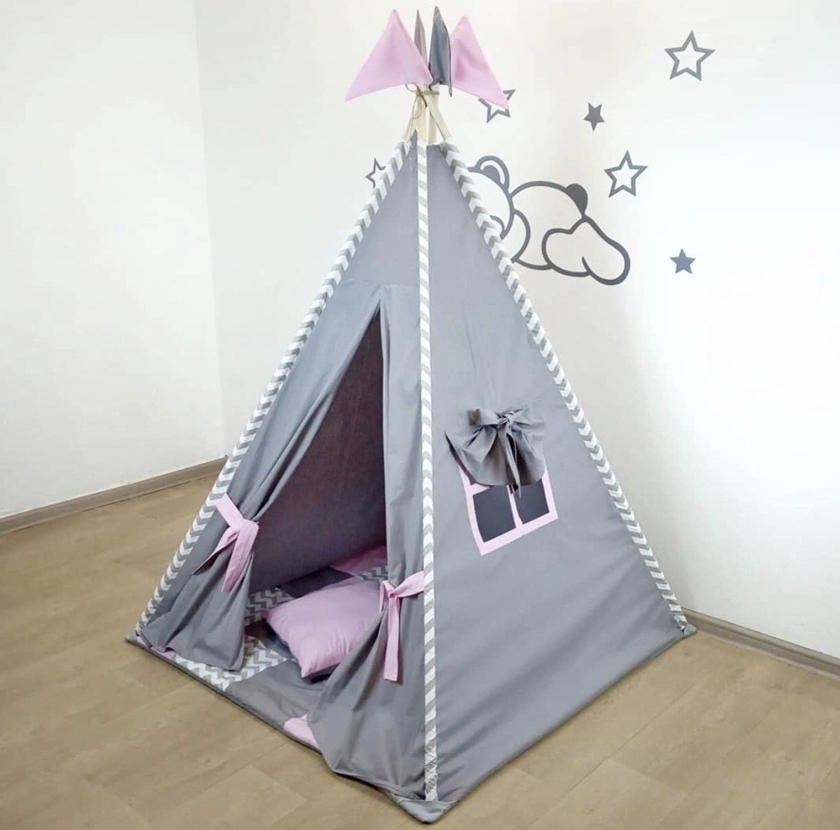 

Детская Палатка - Вигвам «Серый Домик» от 3 лет 100% Коттон Матрасик + 2 Подушки, Флажки, Гирлянда