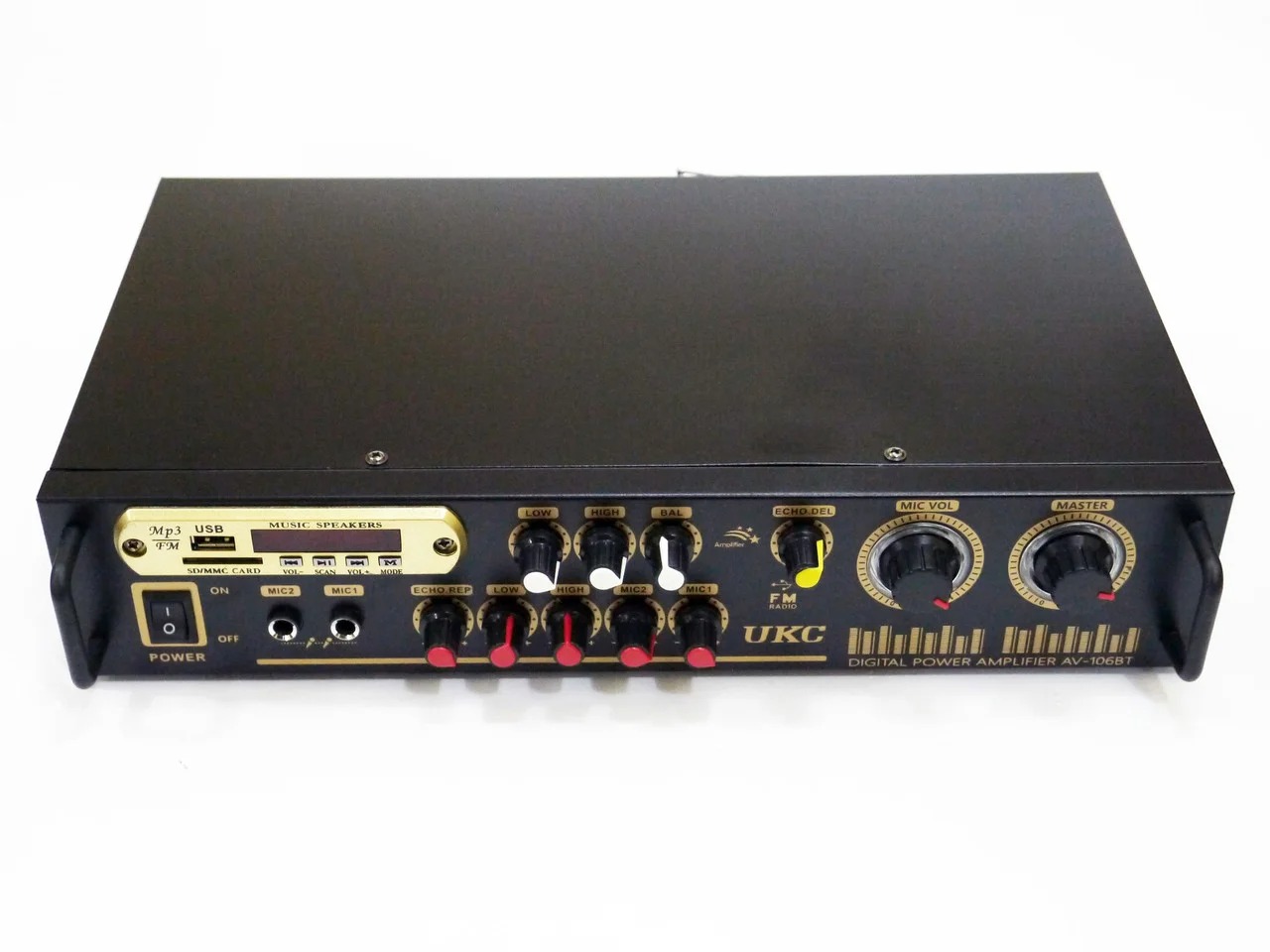 

Усилитель звука UKC AV-106BT USB + КАРАОКЕ 2микрофона