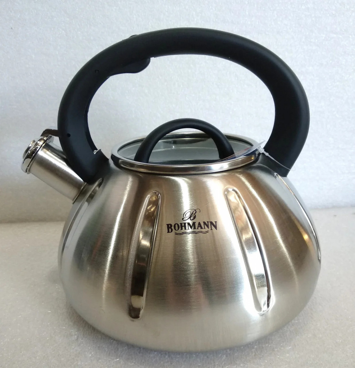 

Чайник со свистком 3 л Bohmann (BH-9918-black)