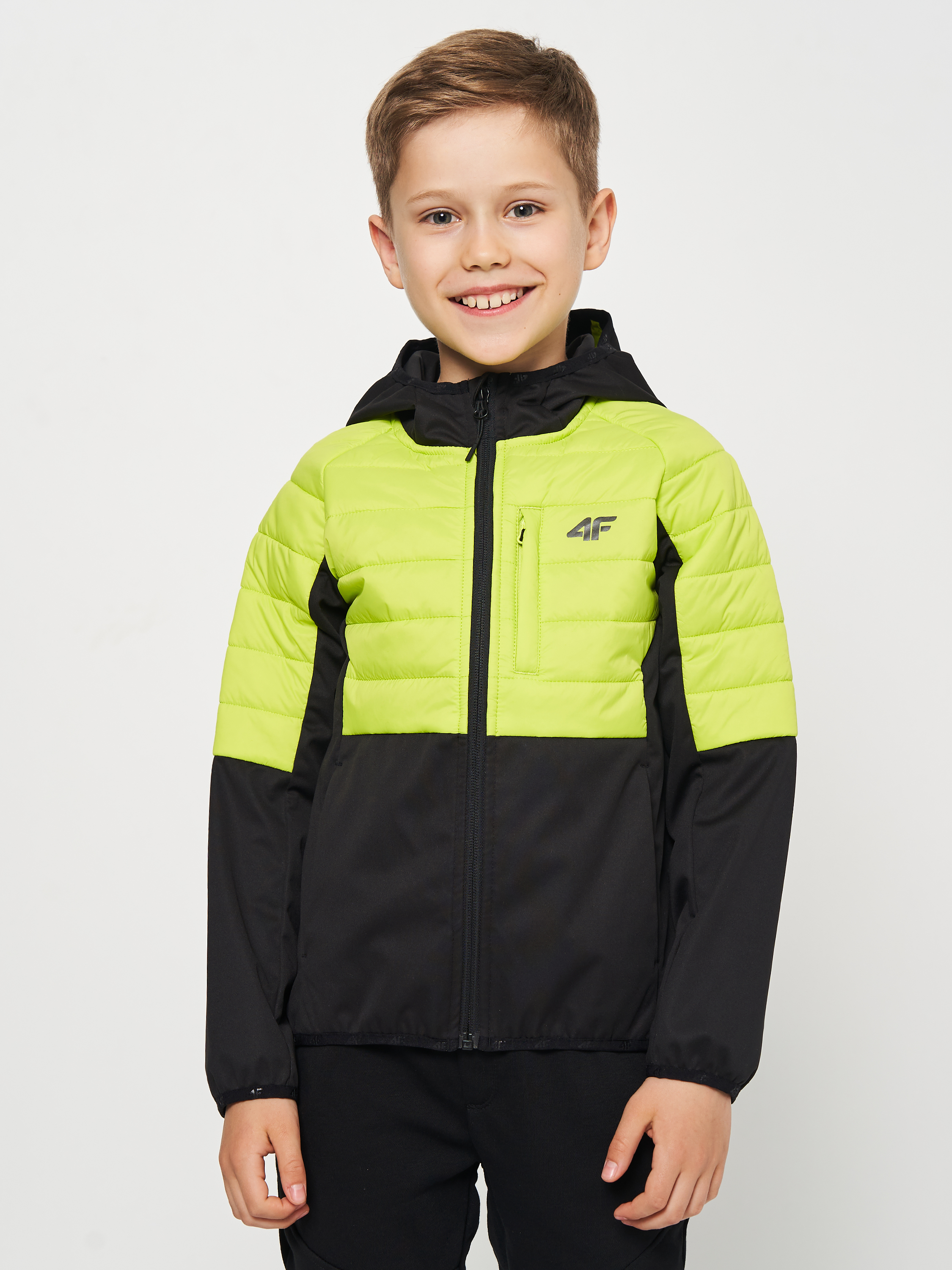 Акція на Дитяча демісезонна стьобана куртка для хлопчика 4F 4FJSS23TTJAM072-45S 122 см Зелена від Rozetka