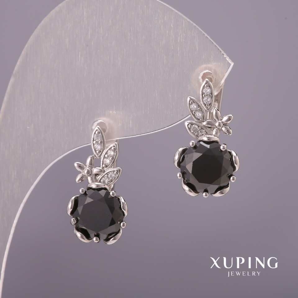 

Серьги Xuping с черными камнями 10х18мм Родий, ida37843
