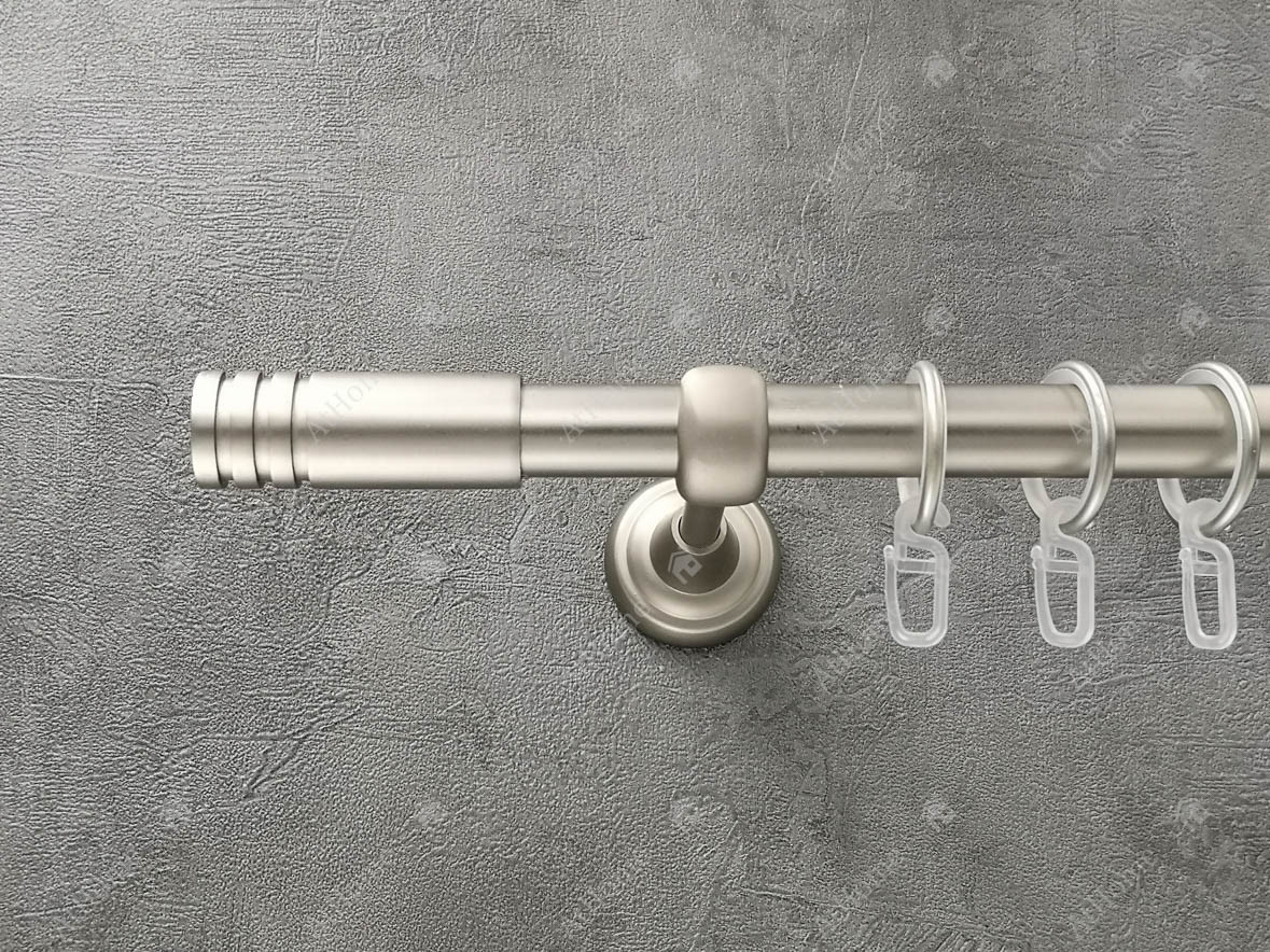 

Карниз Quadrum Модуло 240 см одинарный Сатин 19 мм гладкая (кольца с крючками)