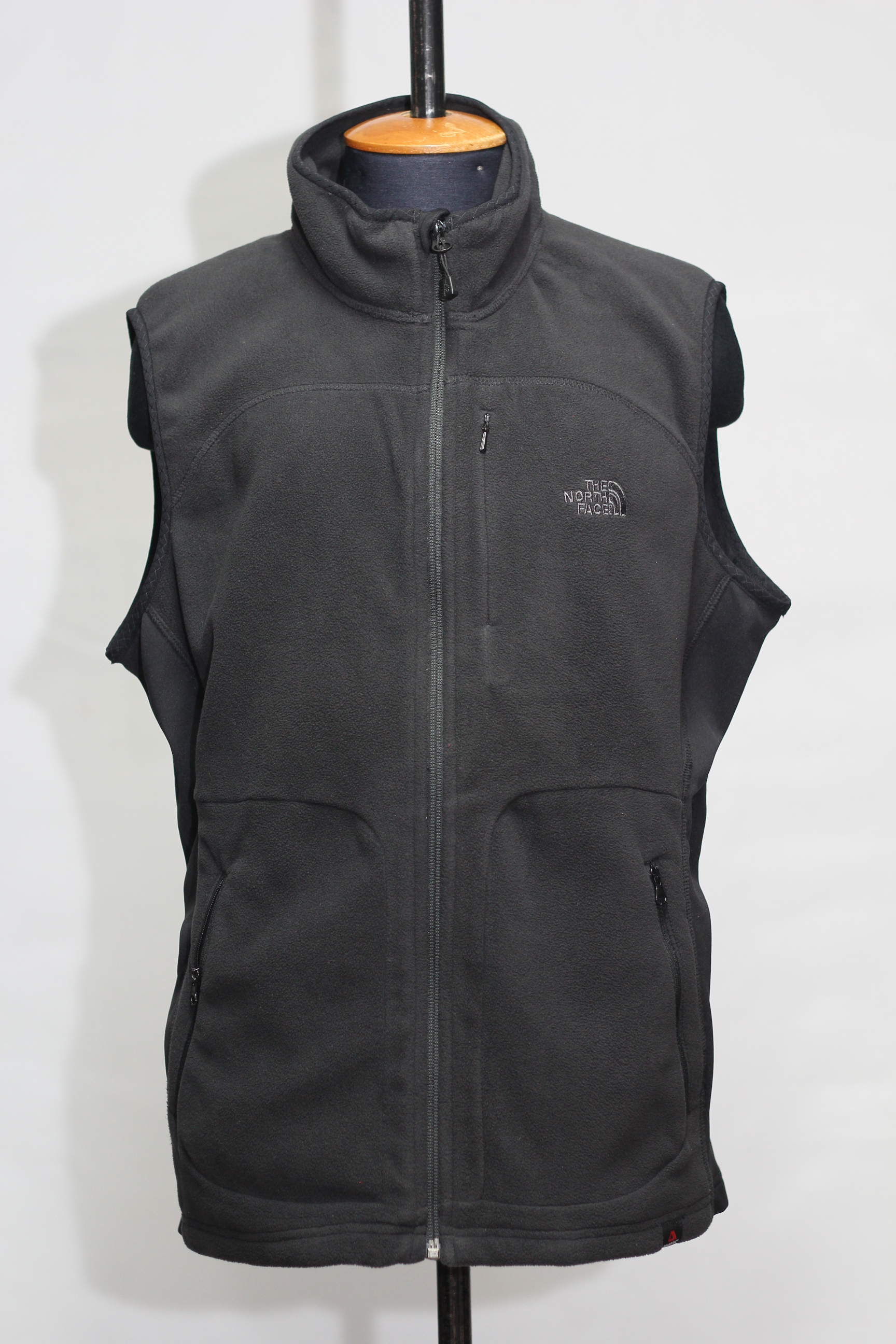 

Жилет The North Face Men 100 Aurora Vest, Жилет The North Face Men 100 Aurora Vest XL