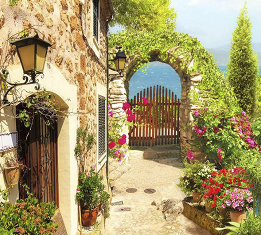 

Фотообои флизелиновые DeCors Дом в саду 300x270 см 3 сегмента (111027ф)