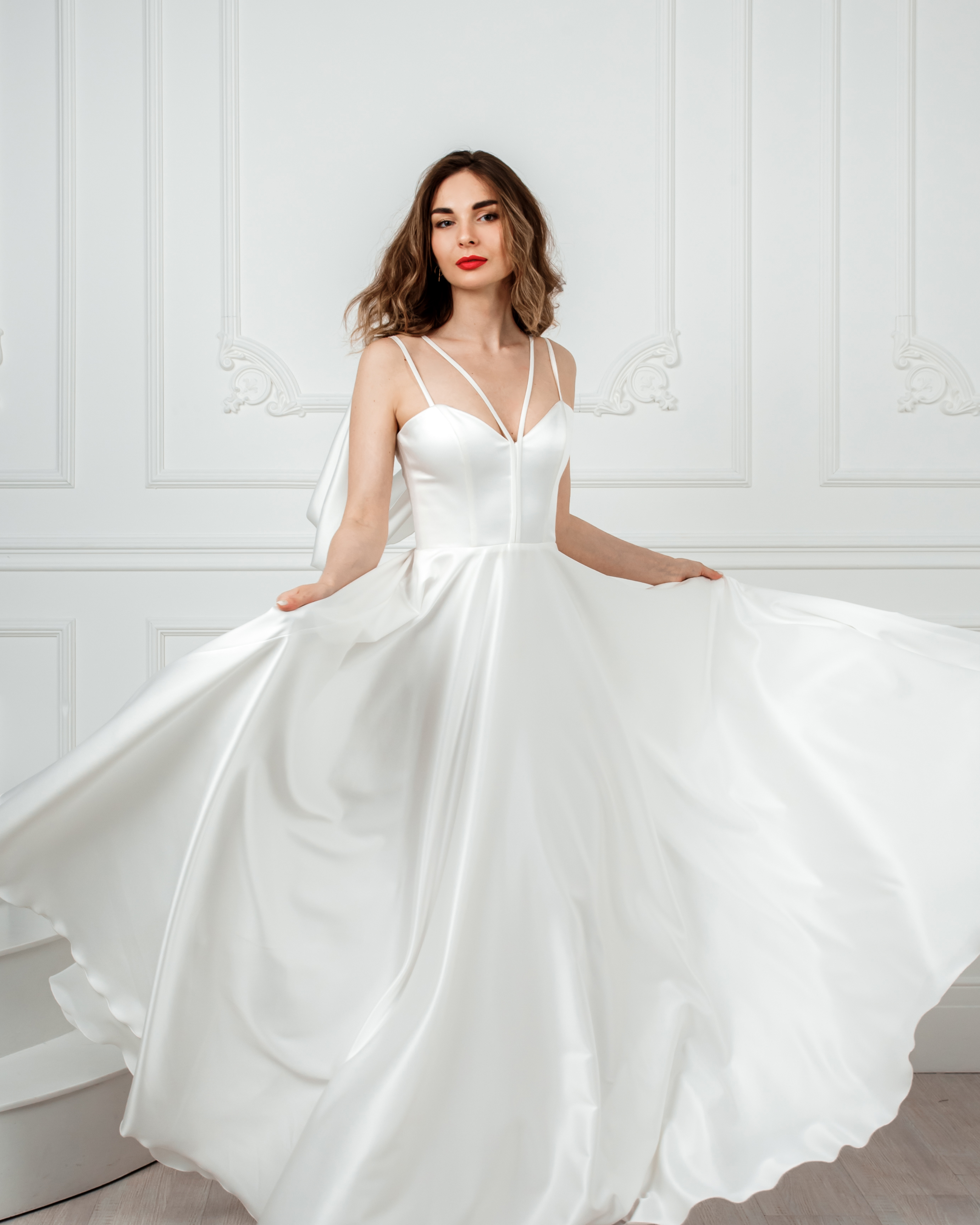 

Свадебное платье ANGEL FASHION DRESS ЭНДЖЕЛ 44 молочный