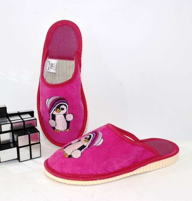 

Тапочки детские Shoes Чап открытый розовый-пингвин 30 20.5см розовый