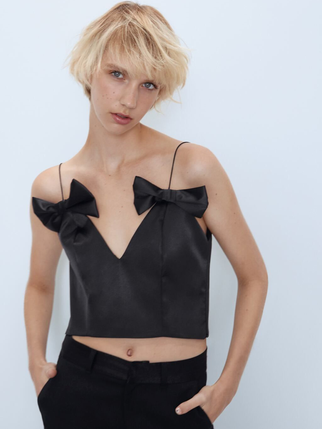 

Топ Zara 03067131800 M Черный