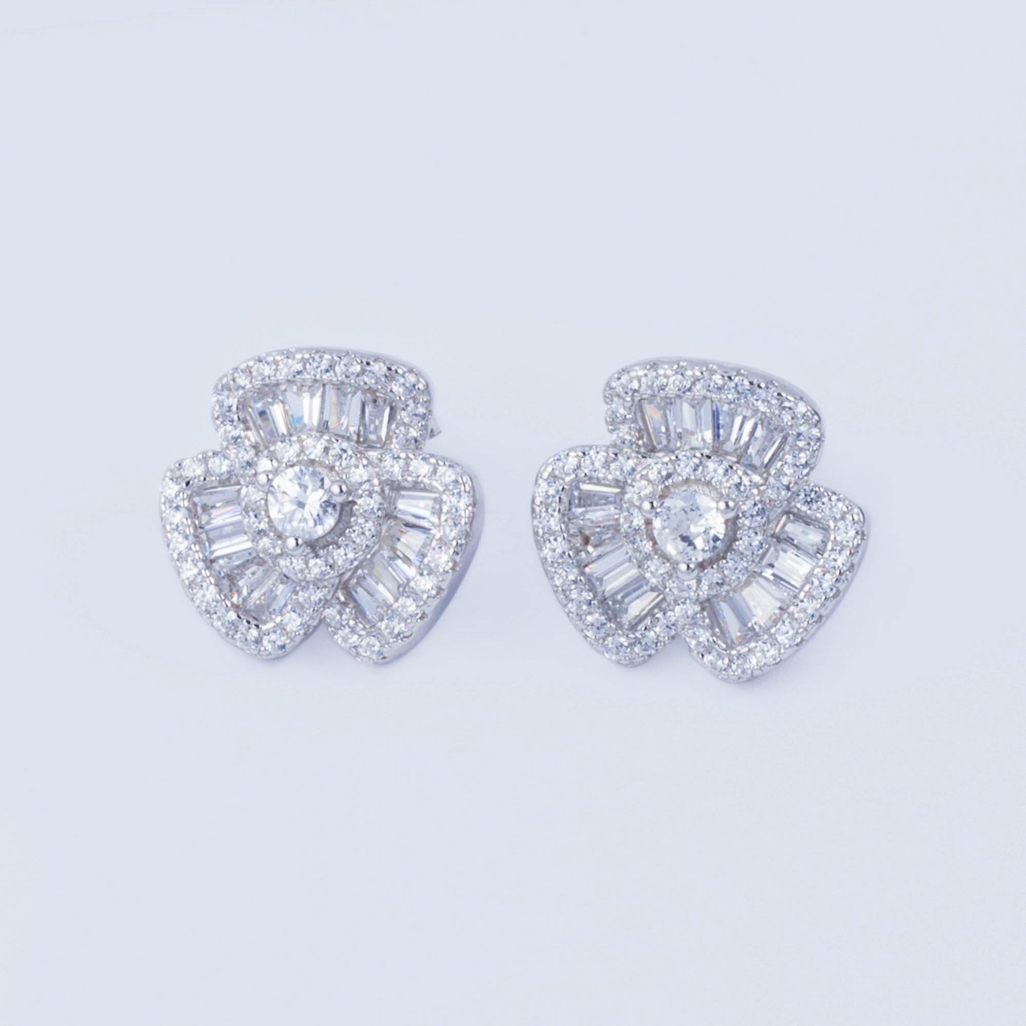 

Сережки TOP Silver 4,65 г 520007б