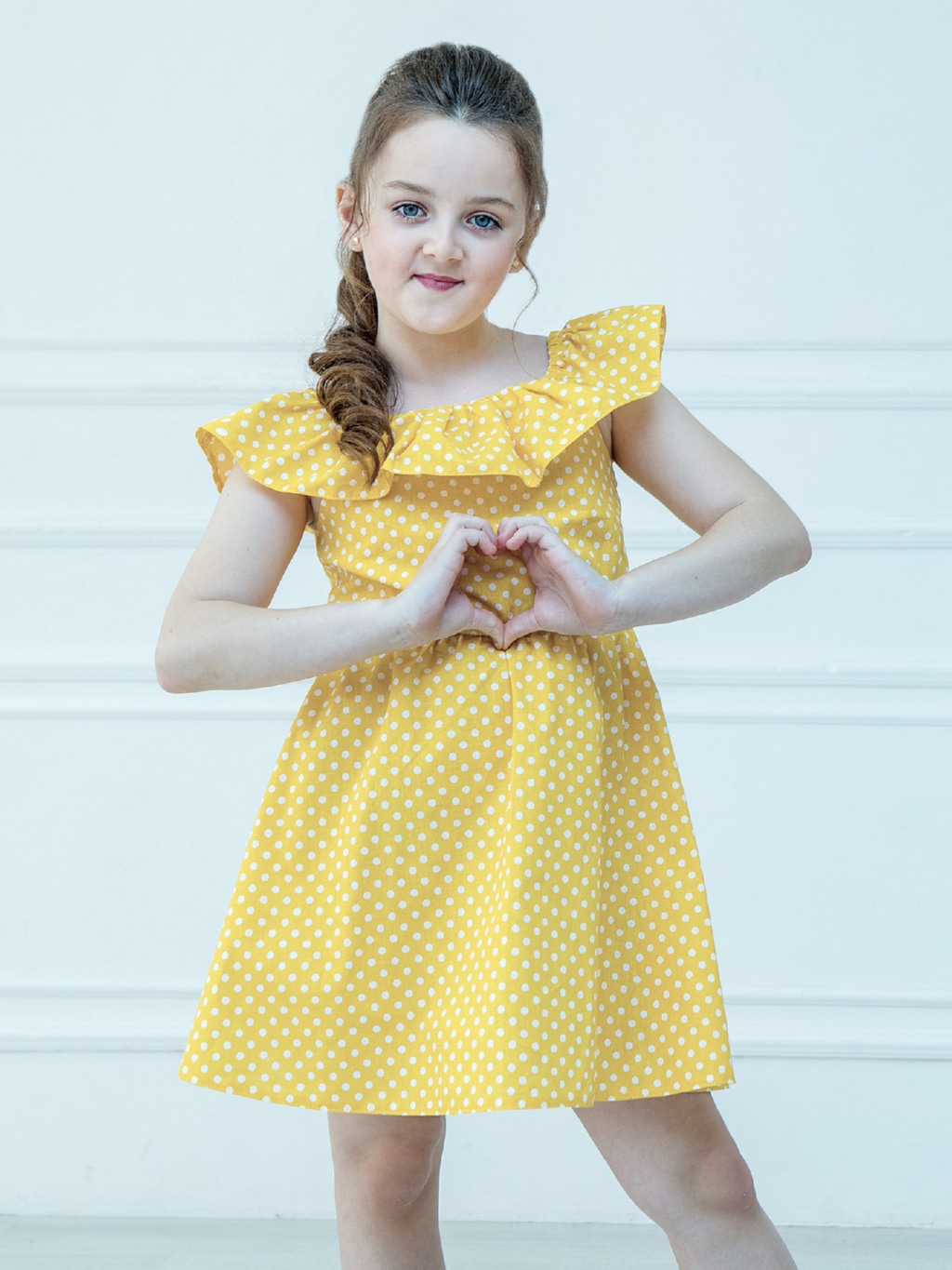 Акція на Дитяча літня сукня для дівчинки Ласточка 23_2050 128 см Жовтий/Горох від Rozetka