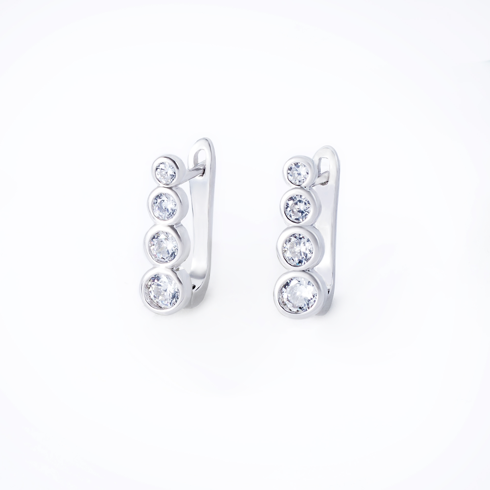 

Сережки TOP Silver 3,27 г 9520219б