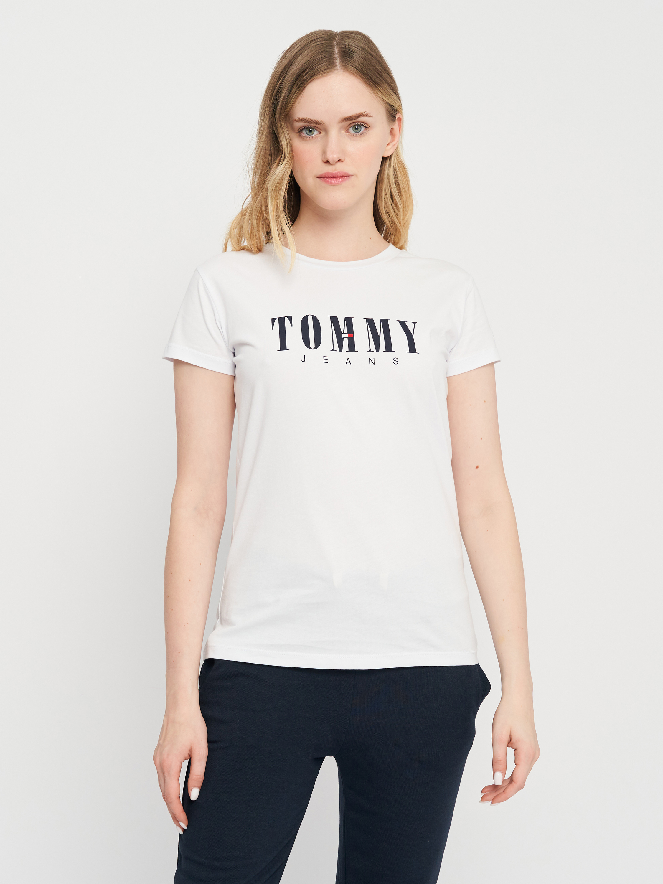 Акция на Футболка жіноча Tommy Hilfiger 11172.2 Xs 40 Біла от Rozetka