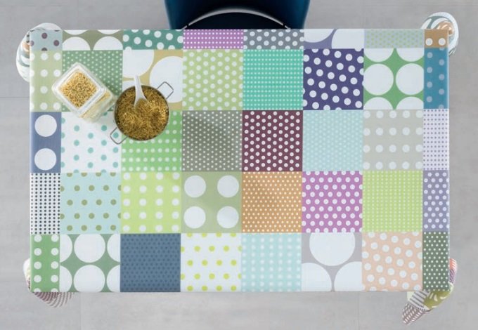 

Скатерть с акриловой пропиткой Patchwork Dots TT130540 140x240