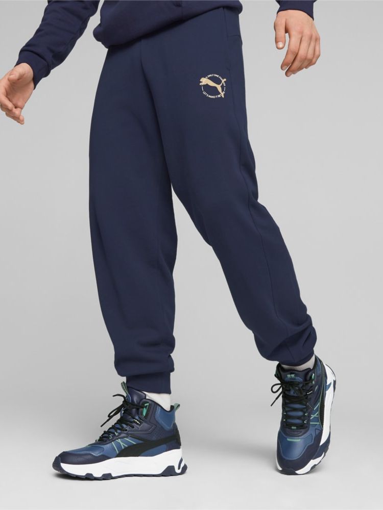 Акція на Спортивні штани утеплені чоловічі Puma Better Sportswear Sweatpants TR CL 67606506 S Navy від Rozetka