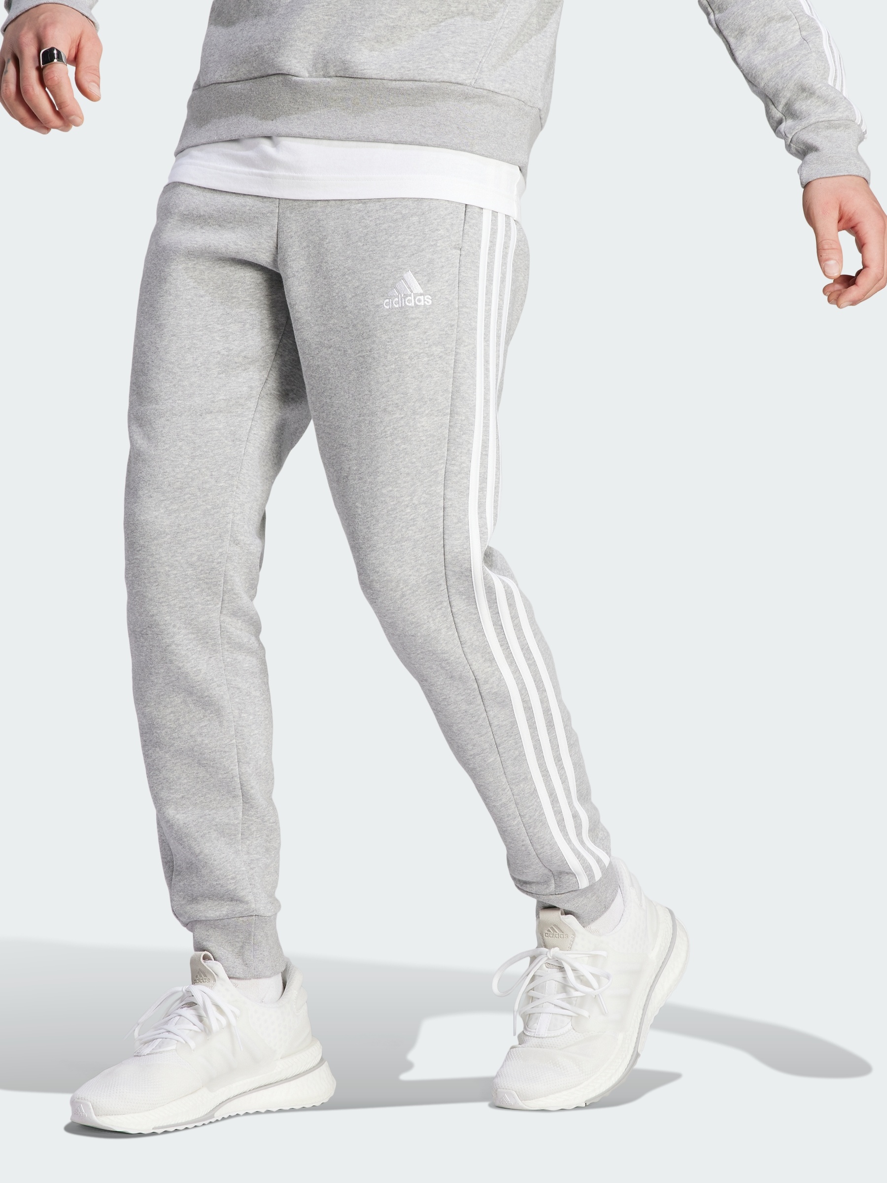 Акція на Спортивні штани утеплені чоловічі Adidas M 3S Fl Tc Pt IJ6494 XL Medium Grey Heather від Rozetka