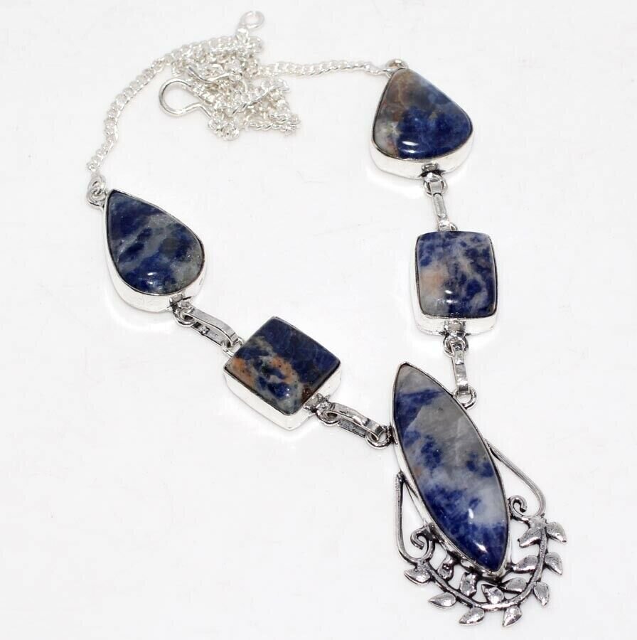 

Ожерелье с камнем содалит Н-1416