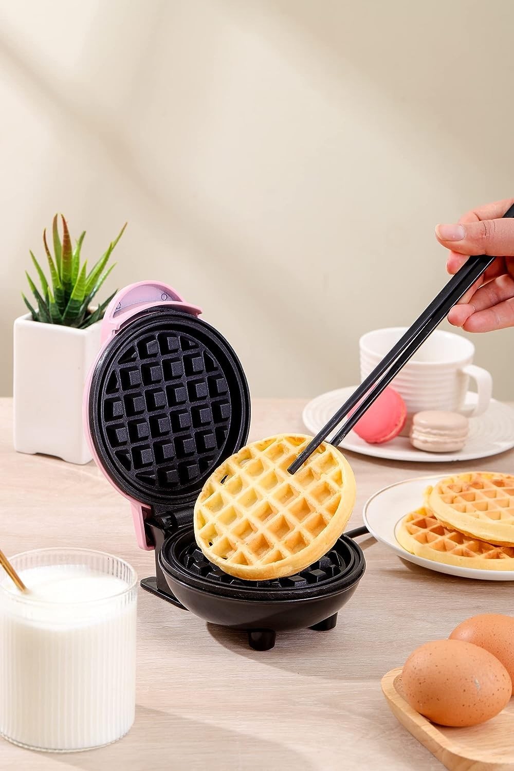 Стильная и портативная, электрическая мини - вафельница Waffle Maker с  антипригарным покрытием, розовая (SKU-5143) -COPY- – фото, отзывы,  характеристики в интернет-магазине ROZETKA от продавца: UrbanDreams |  Купить в Украине: Киеве, Харькове, Днепре,