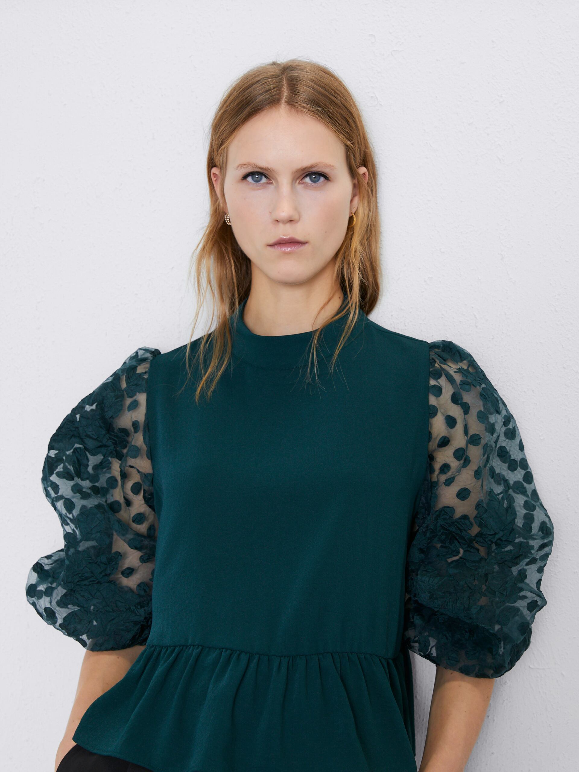 

Блузка Zara 1971/189/527 M Зеленая