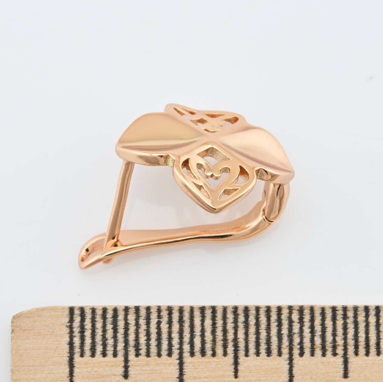 

Серьги Xuping Золотой клевер 26814 размер 16х16 мм вес 3.8 г позолота 18К