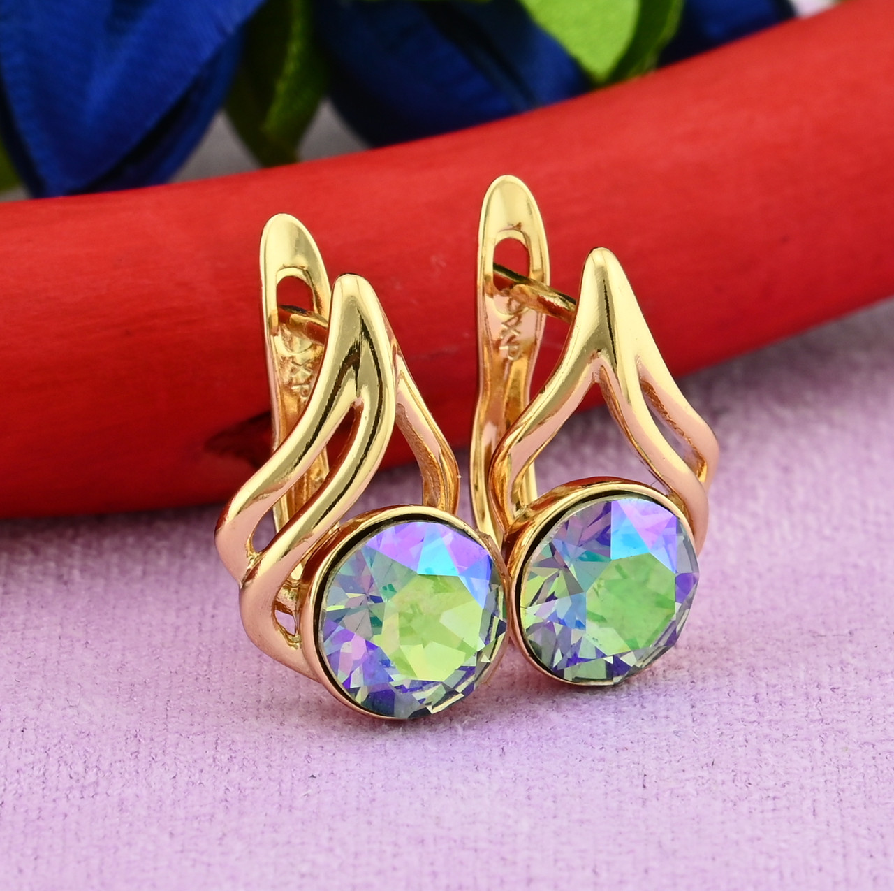 

Серьги Xuping с кристаллами Swarovski 83227 размер 16х9 мм цвет хамелеон вес 3.5 г позолота 18К