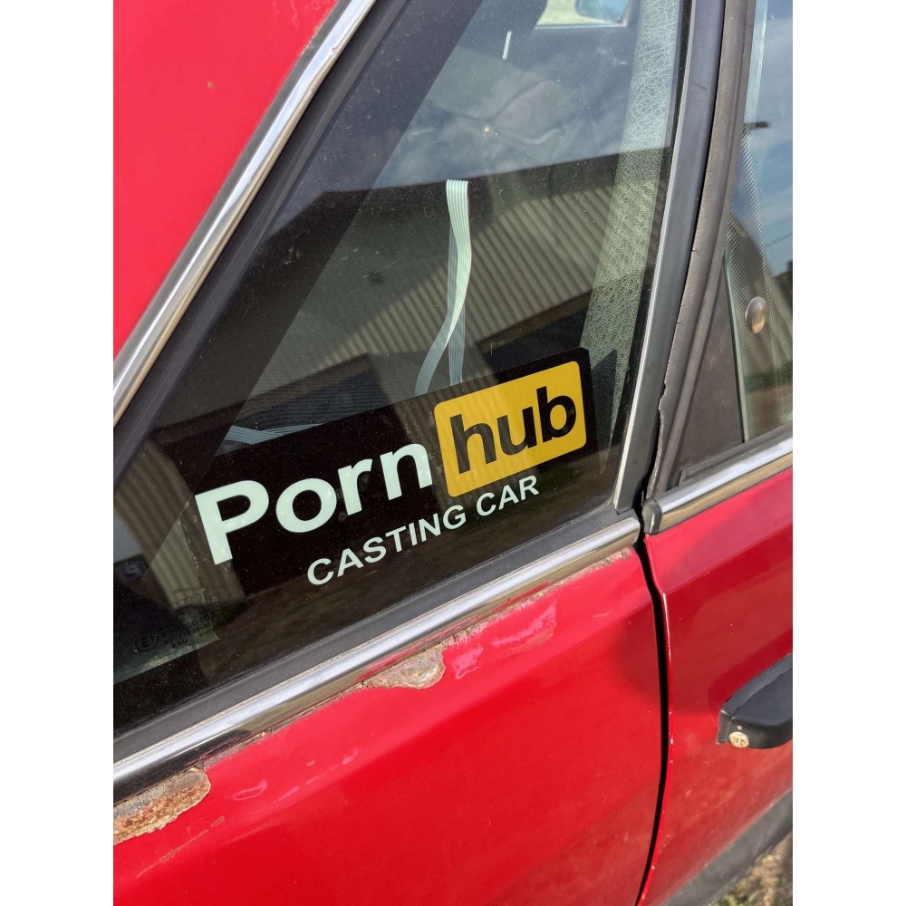 Светодиодная наклейка на авто - прикол PornHub Casting Car на батарейках –  фото, отзывы, характеристики в интернет-магазине ROZETKA от продавца:  Avto-Voltage | Купить в Украине: Киеве, Харькове, Днепре, Одессе,  Запорожье, Львове