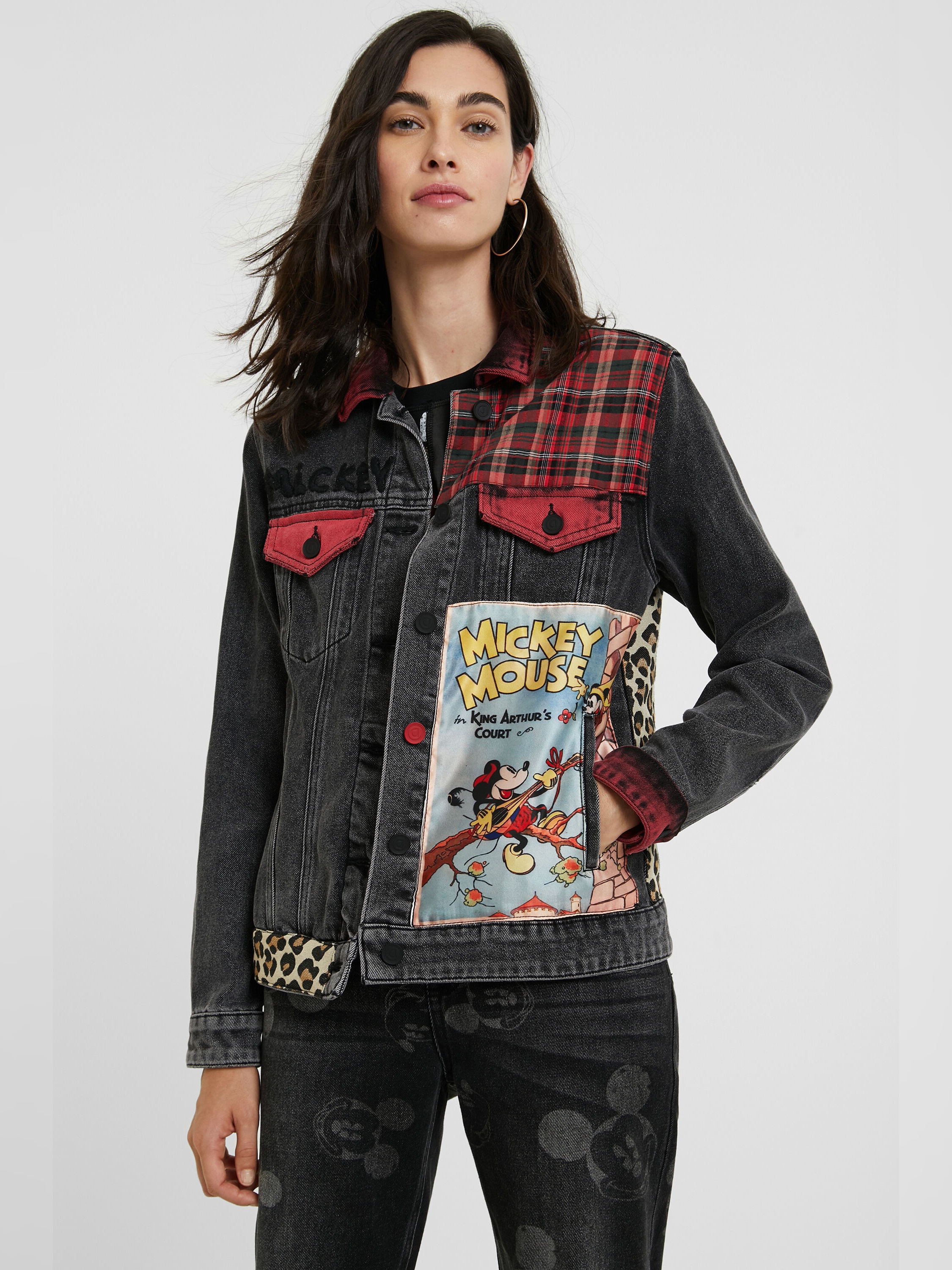 

Джинсовая куртка Desigual 20WWED32-5162 XS