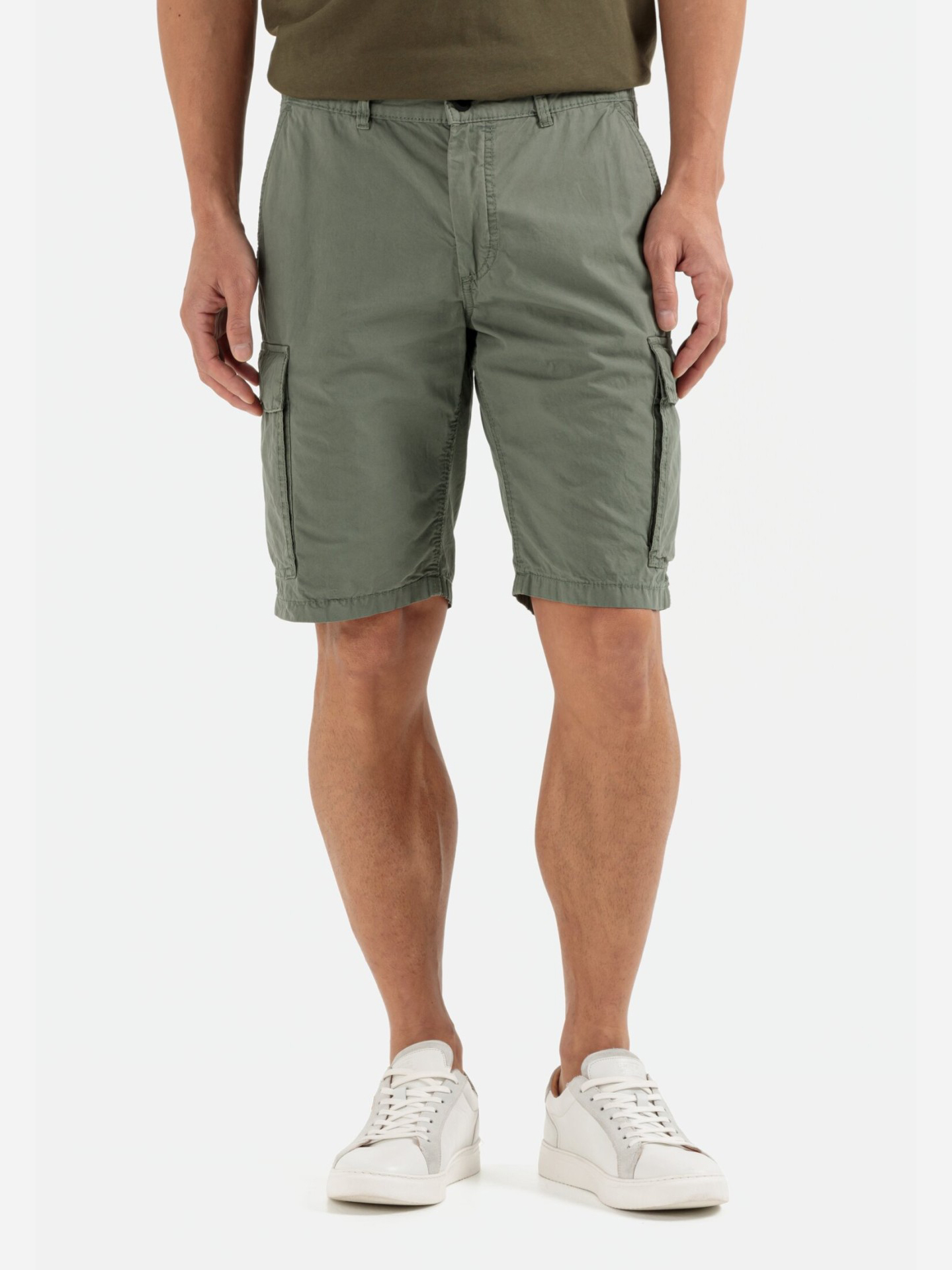 Акція на Шорти Camel Active Shorts Cargo 496015-1F12-37 38 Зелені від Rozetka