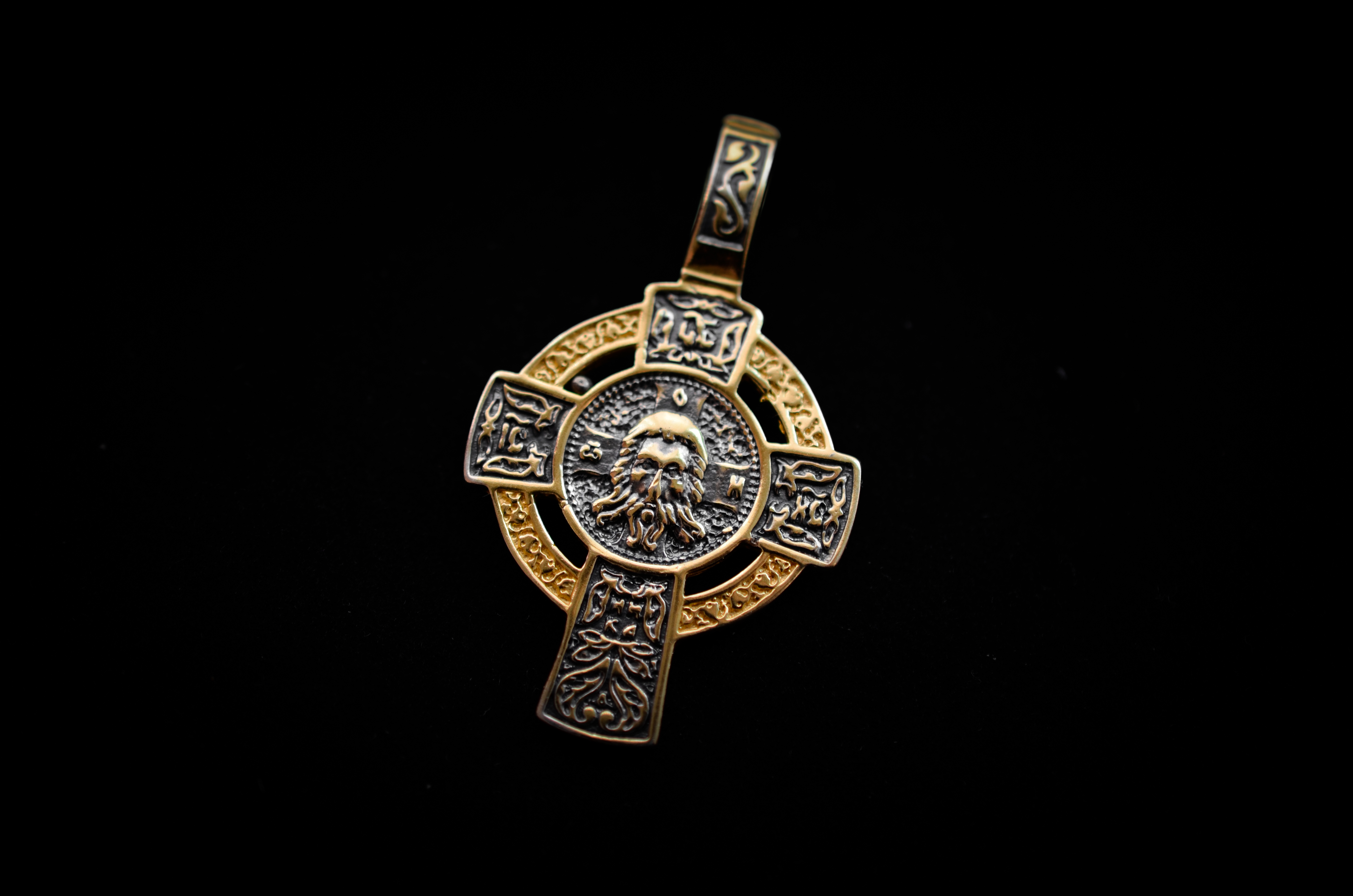 

Серебряный крест Meridian 925 пробы Кр144п