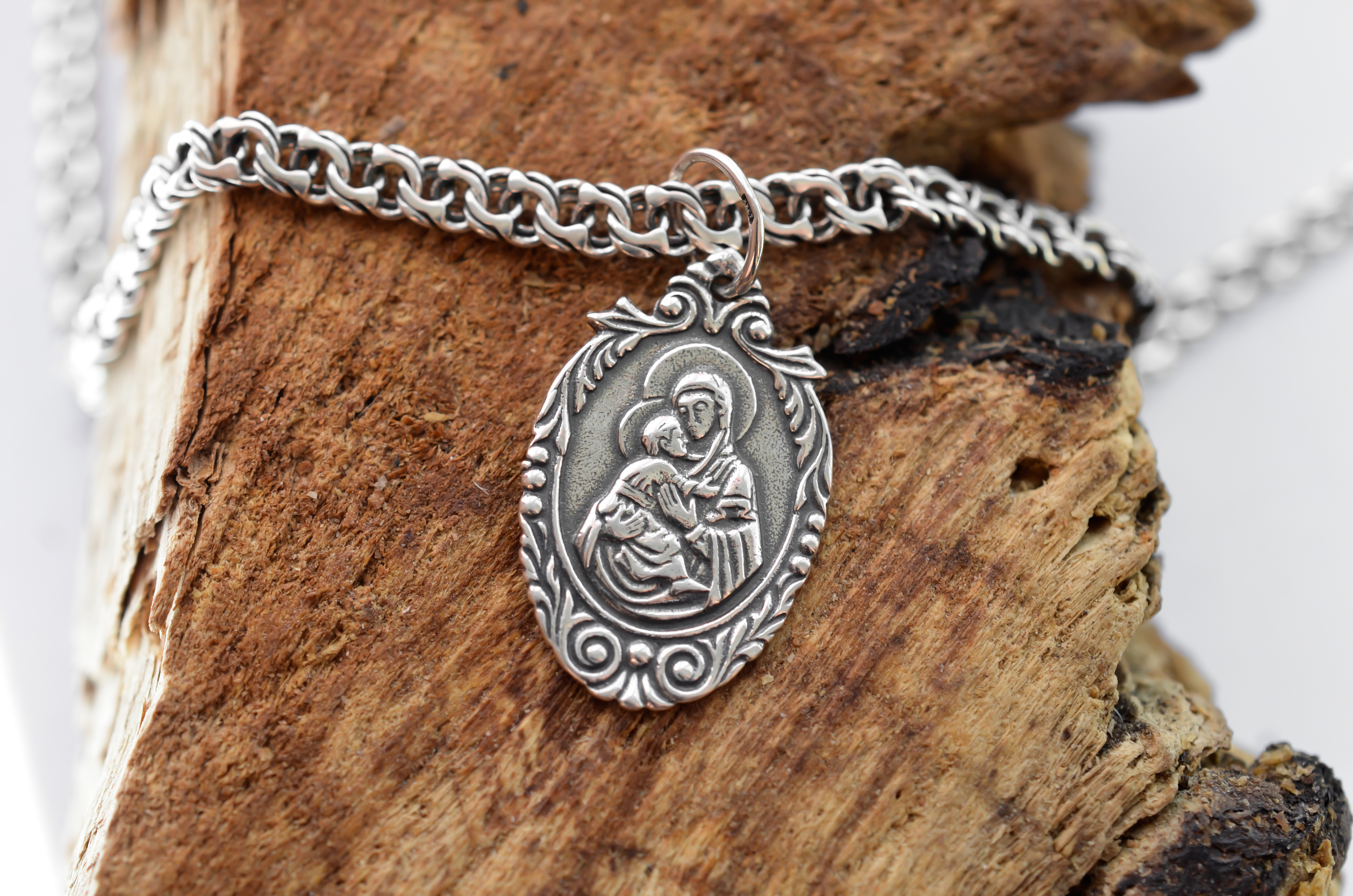 

Серебряная ладанка Meridian 925 пробы с чернением Л26ч