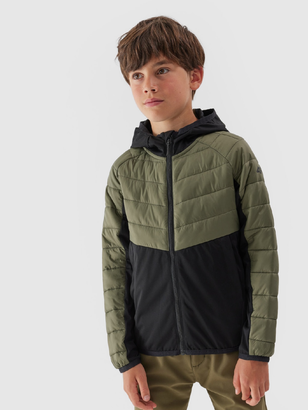 Акція на Підліткова демісезонна стьобана куртка для хлопчика 4F 4FJAW23TTJAM282-44S 146 см Хакі від Rozetka