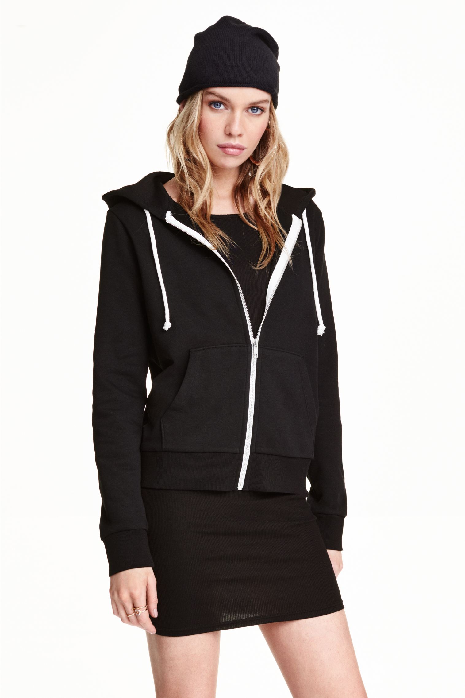 

Толстовка H&M 30580046 S Черная