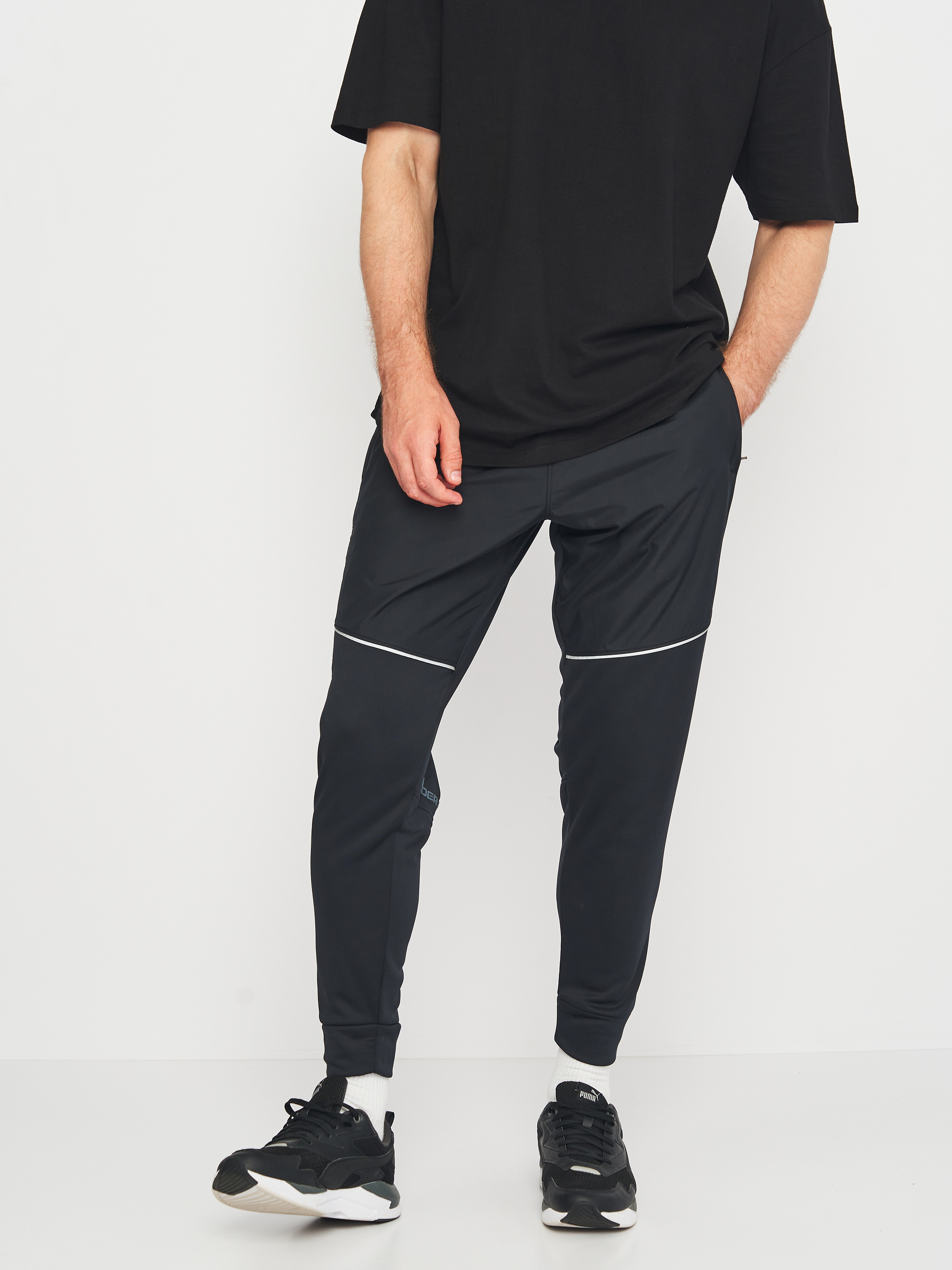 Акція на Спортивні штани утеплені чоловічі Under Armour Ua Af Storm Pants 1373784-001 S від Rozetka