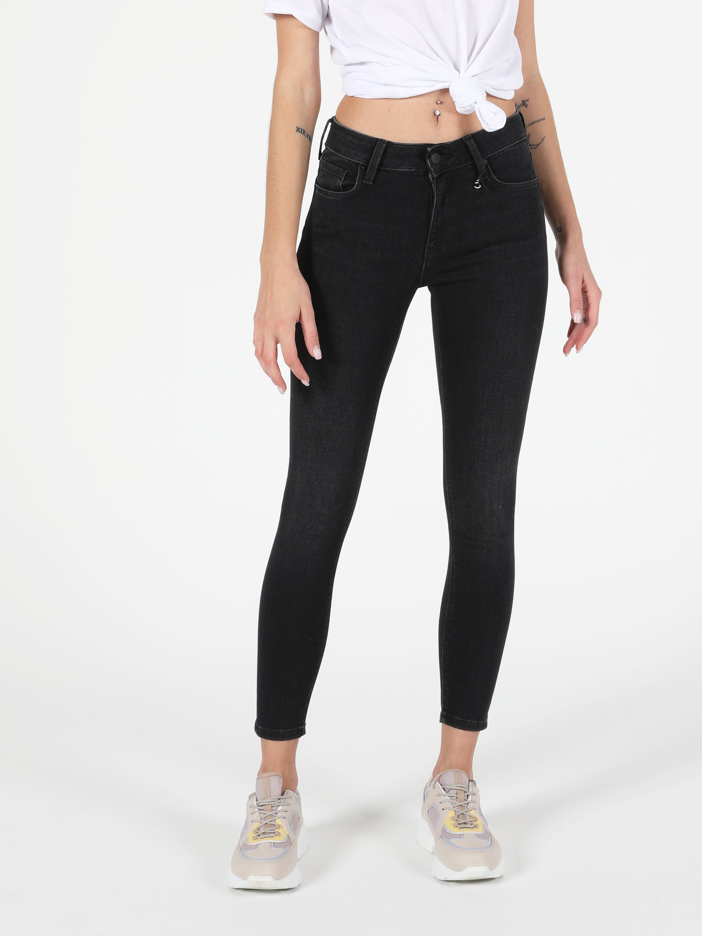 Акція на Джинси Skinny жіночі Colin's 759 Lara CL1051948DN41106 25-30 Темно-сині від Rozetka