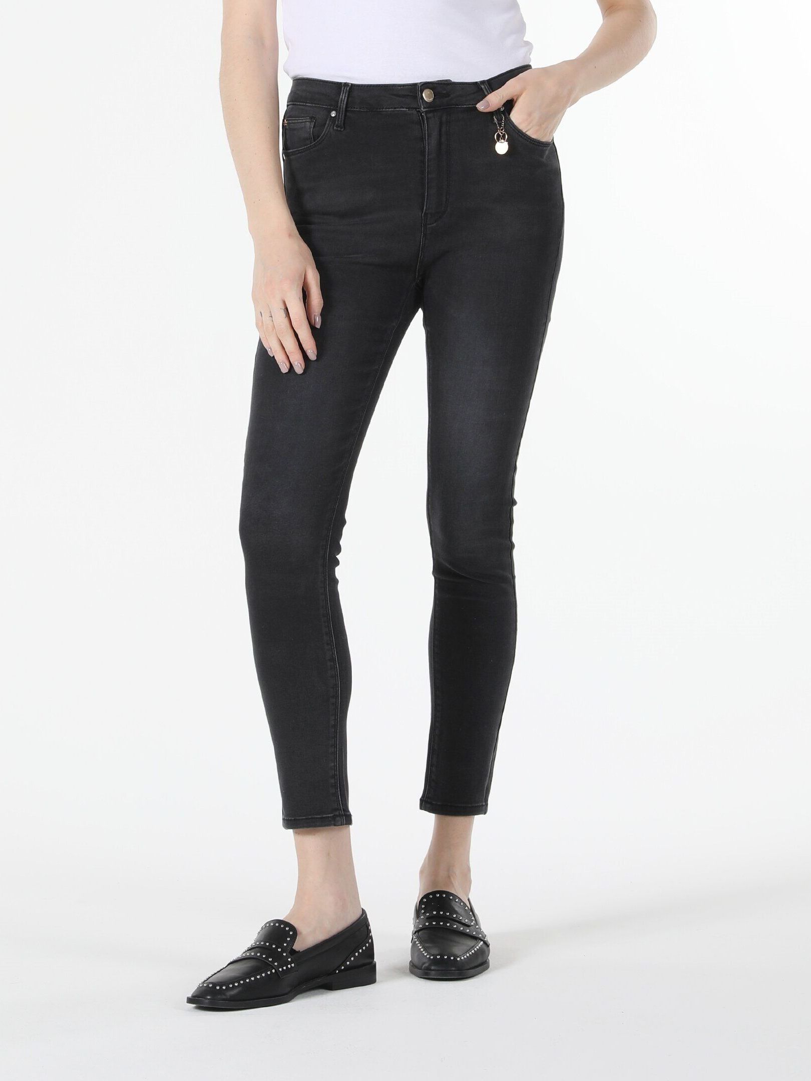 Акція на Джинси Skinny жіночі Colin's 759 Lara CL1057901DN41782 28-30 Чорні від Rozetka