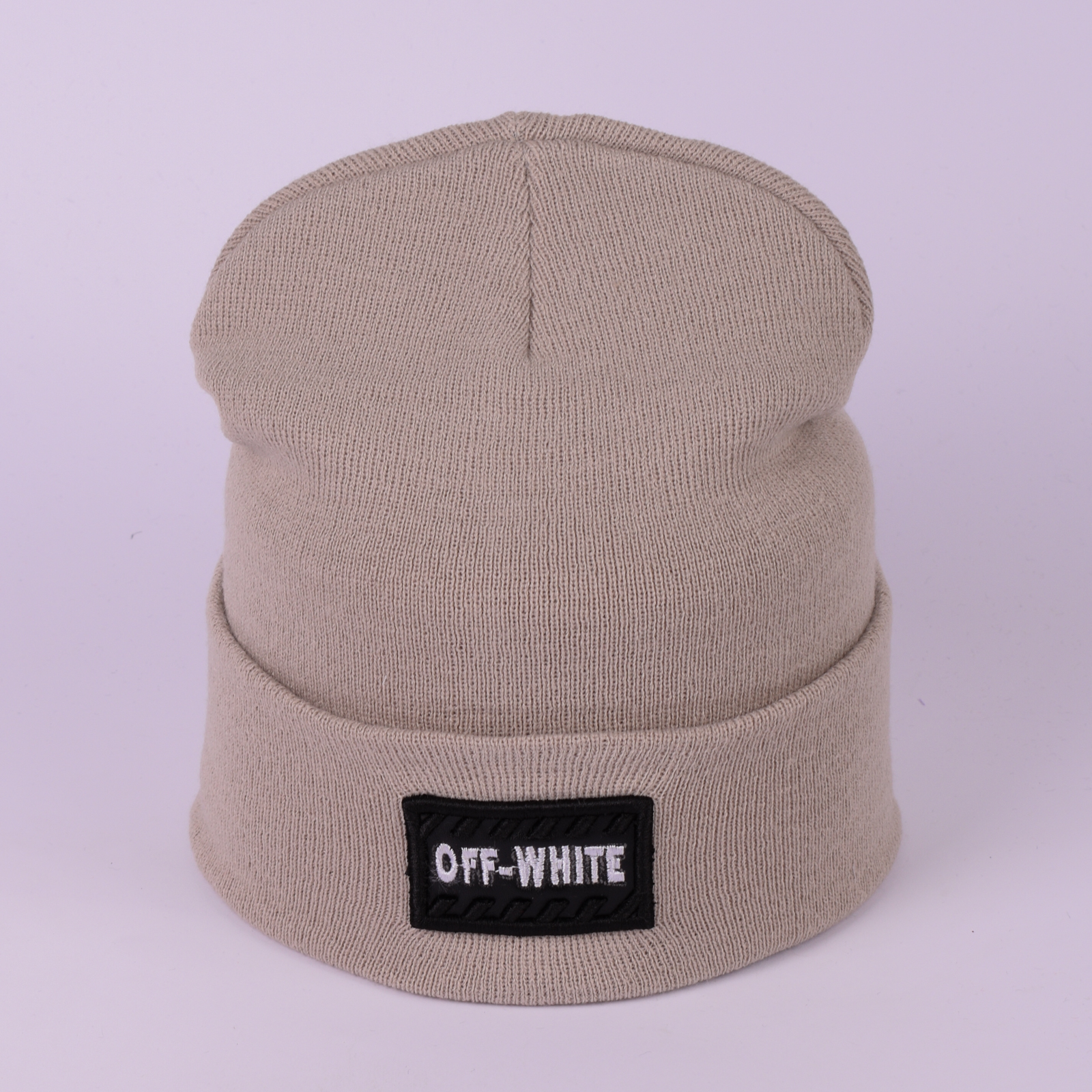 

Шапка унисекс с отворотом Off-White 06-3. Цвет: Бежевый