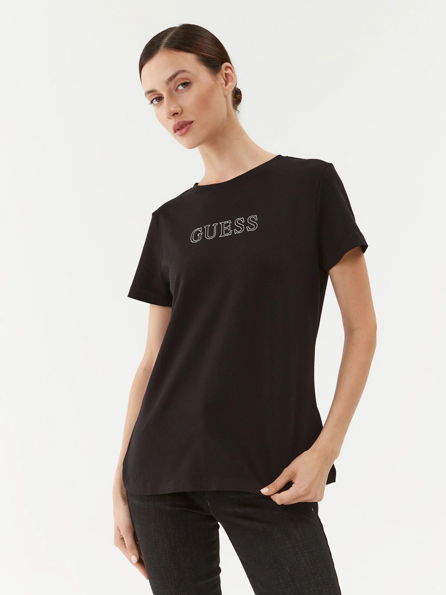 Акція на Футболка жіноча Guess Briana Ss T-Shirt V3BI11-J1314-JBLK L Чорна від Rozetka