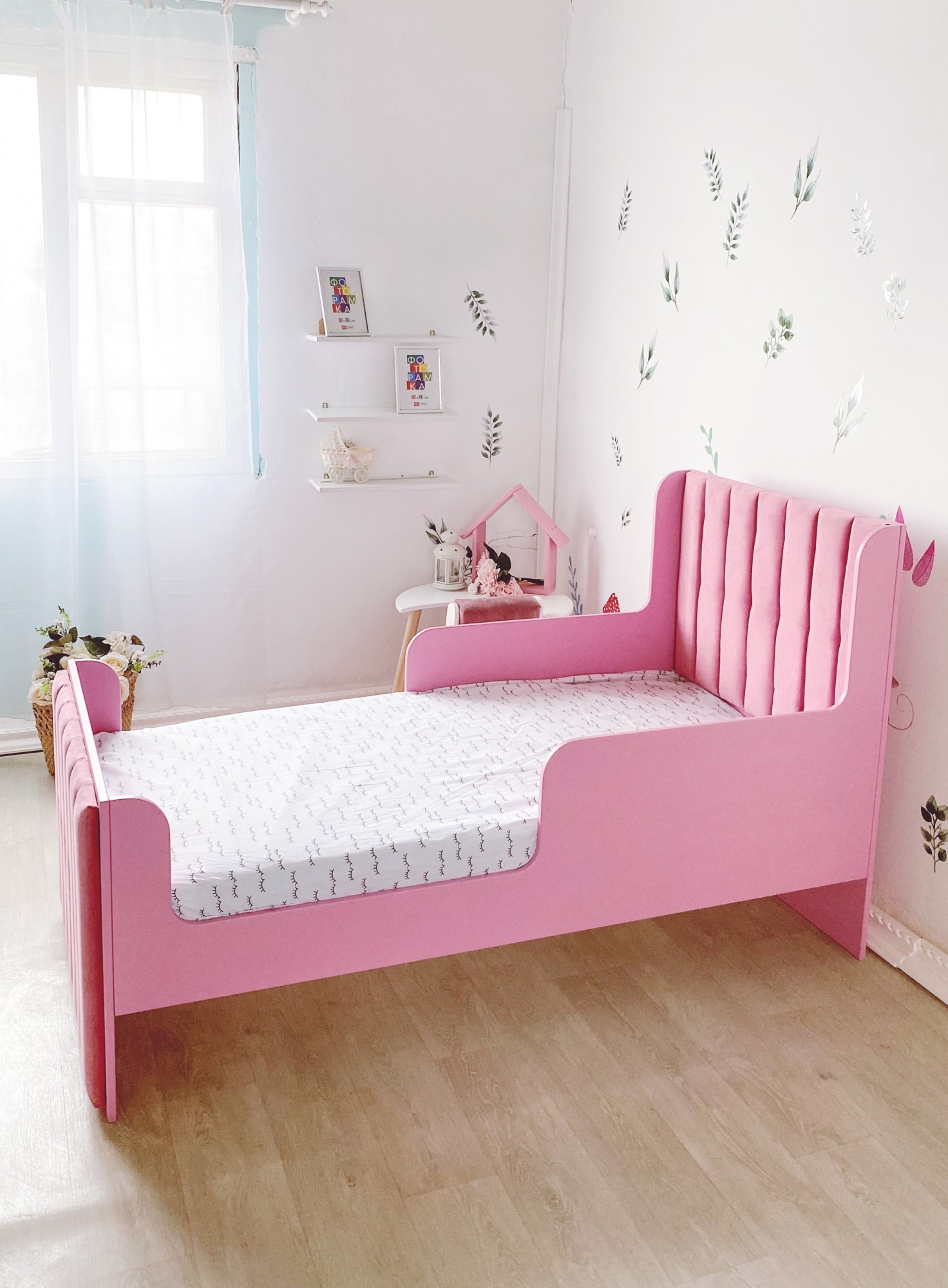 

Кровать детская London FOREST KIDS 160*80 см розовая