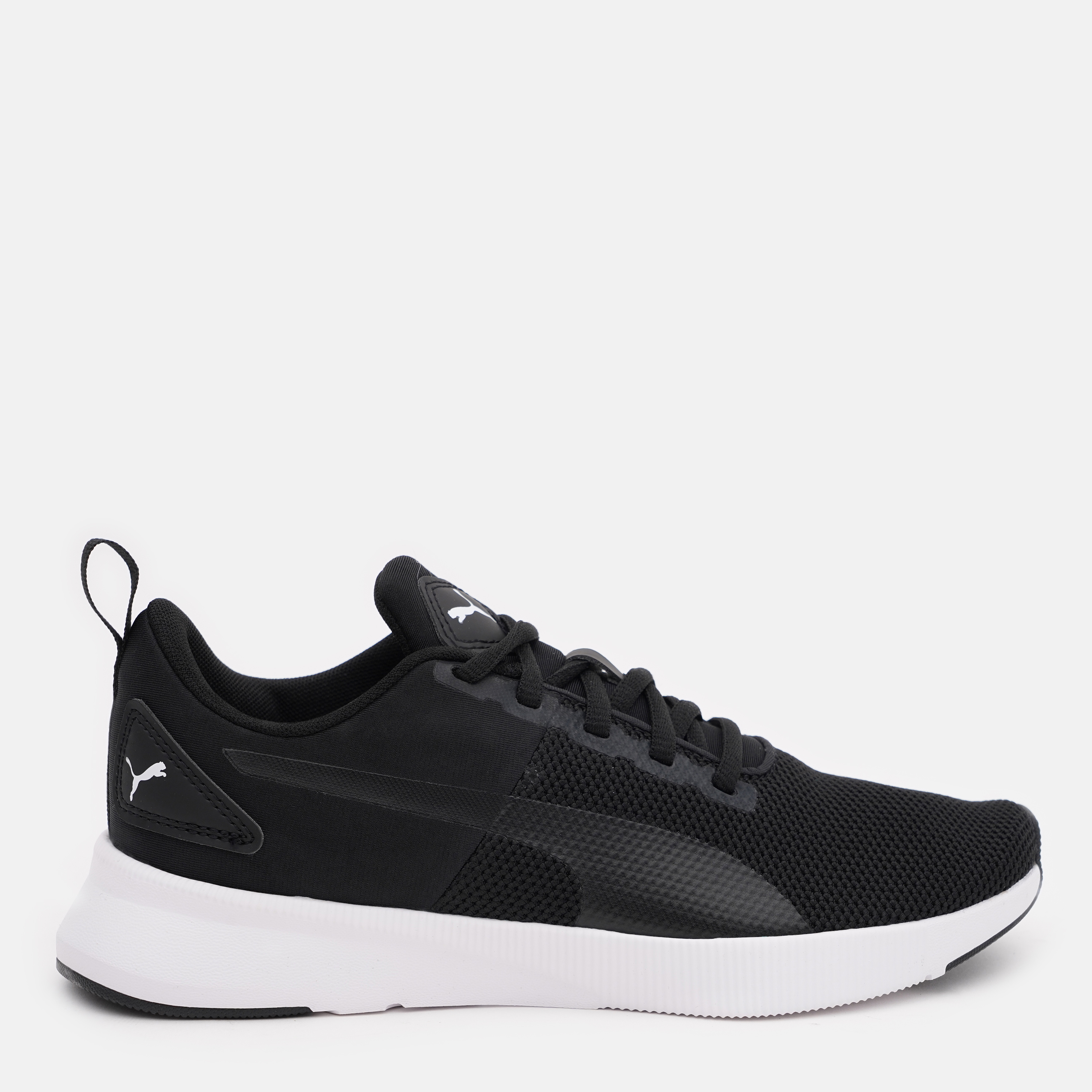 Акція на Підліткові кросівки для хлопчика Puma Flyer Runner Jr 19292801 36 Black/White від Rozetka