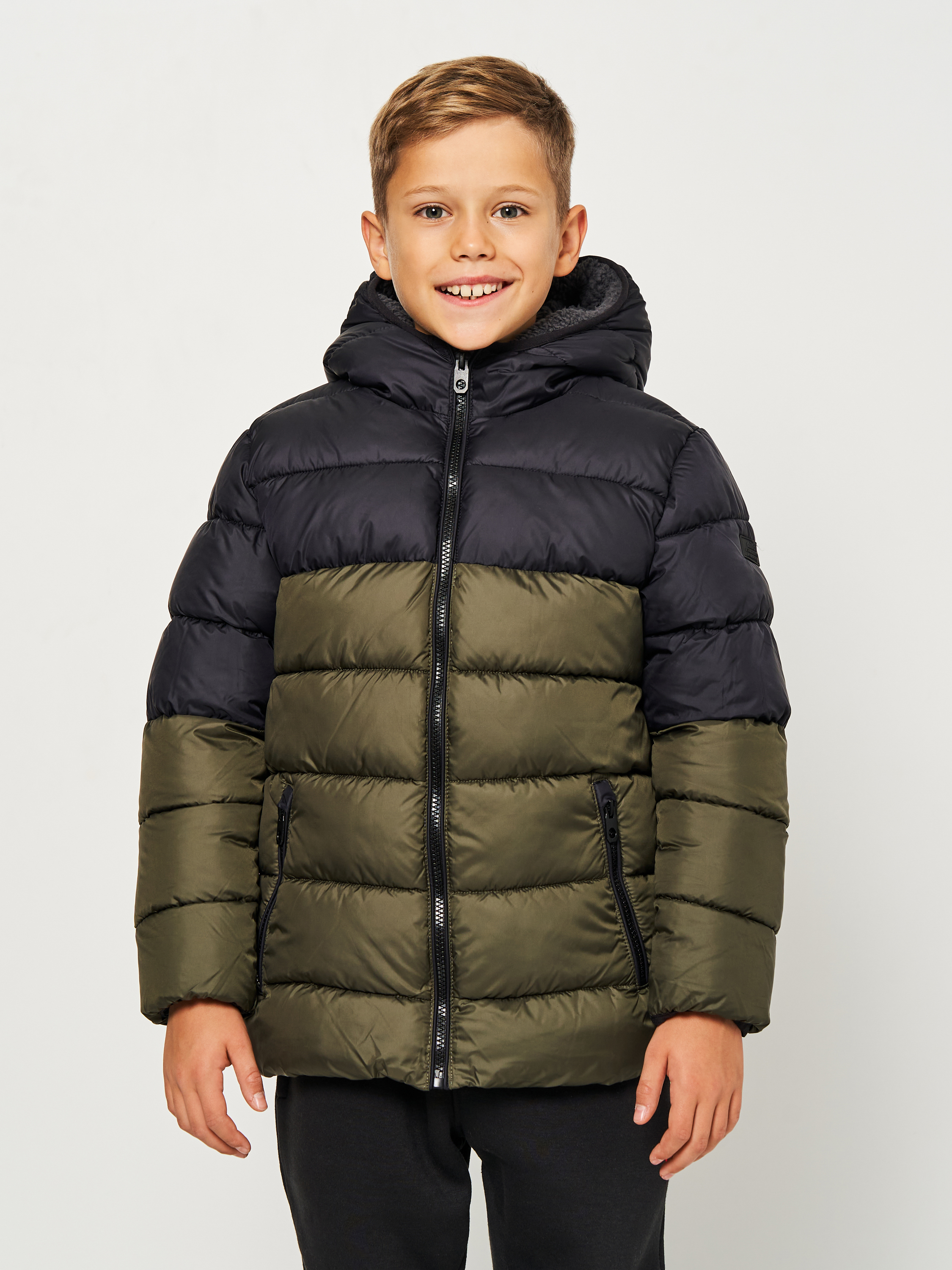 Акція на Дитяча зимова куртка для хлопчика Minoti 15coat 25 39595JNR 92-98 см Хакі від Rozetka