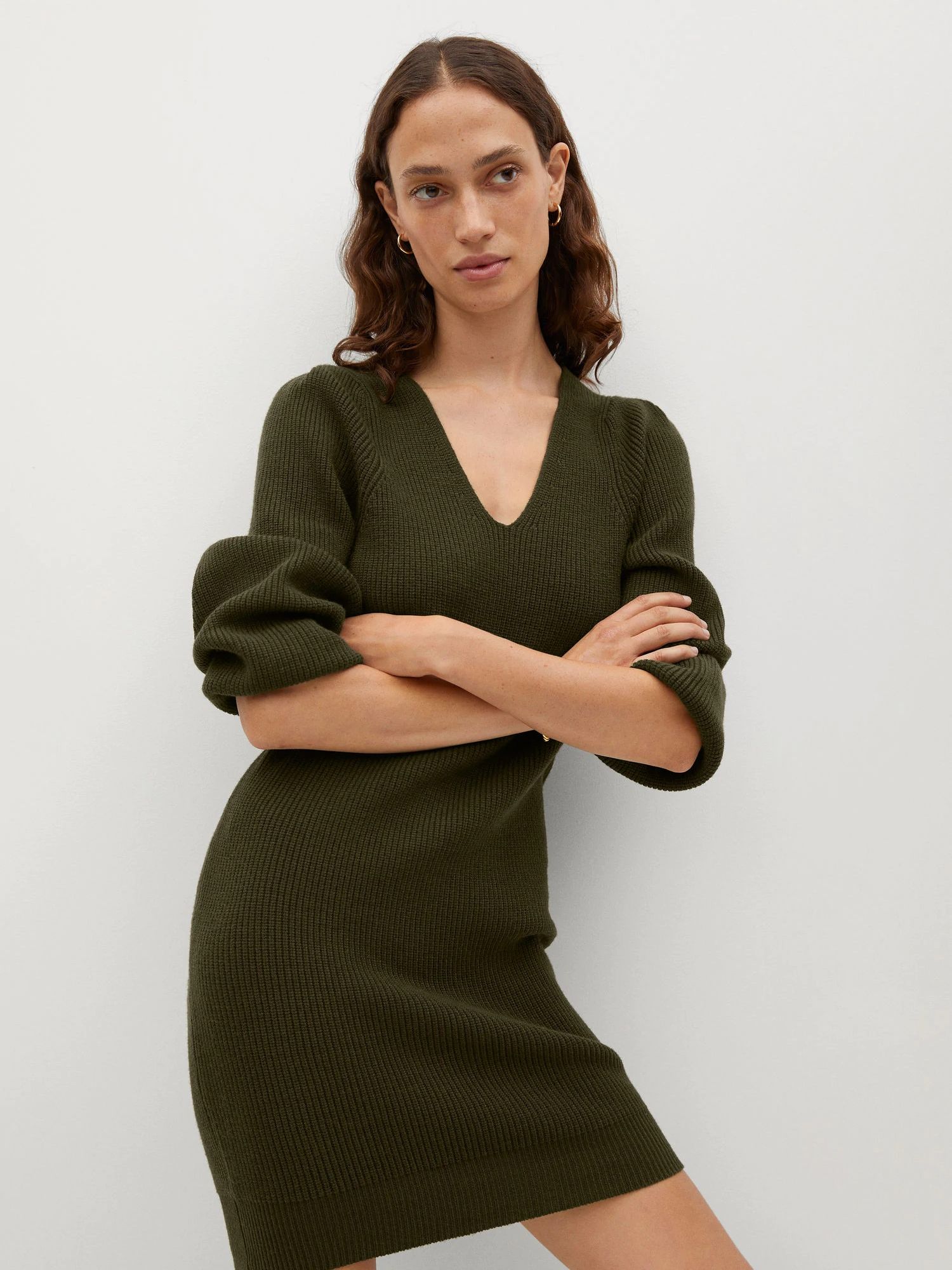 

Платье Mango 77047610-37 L