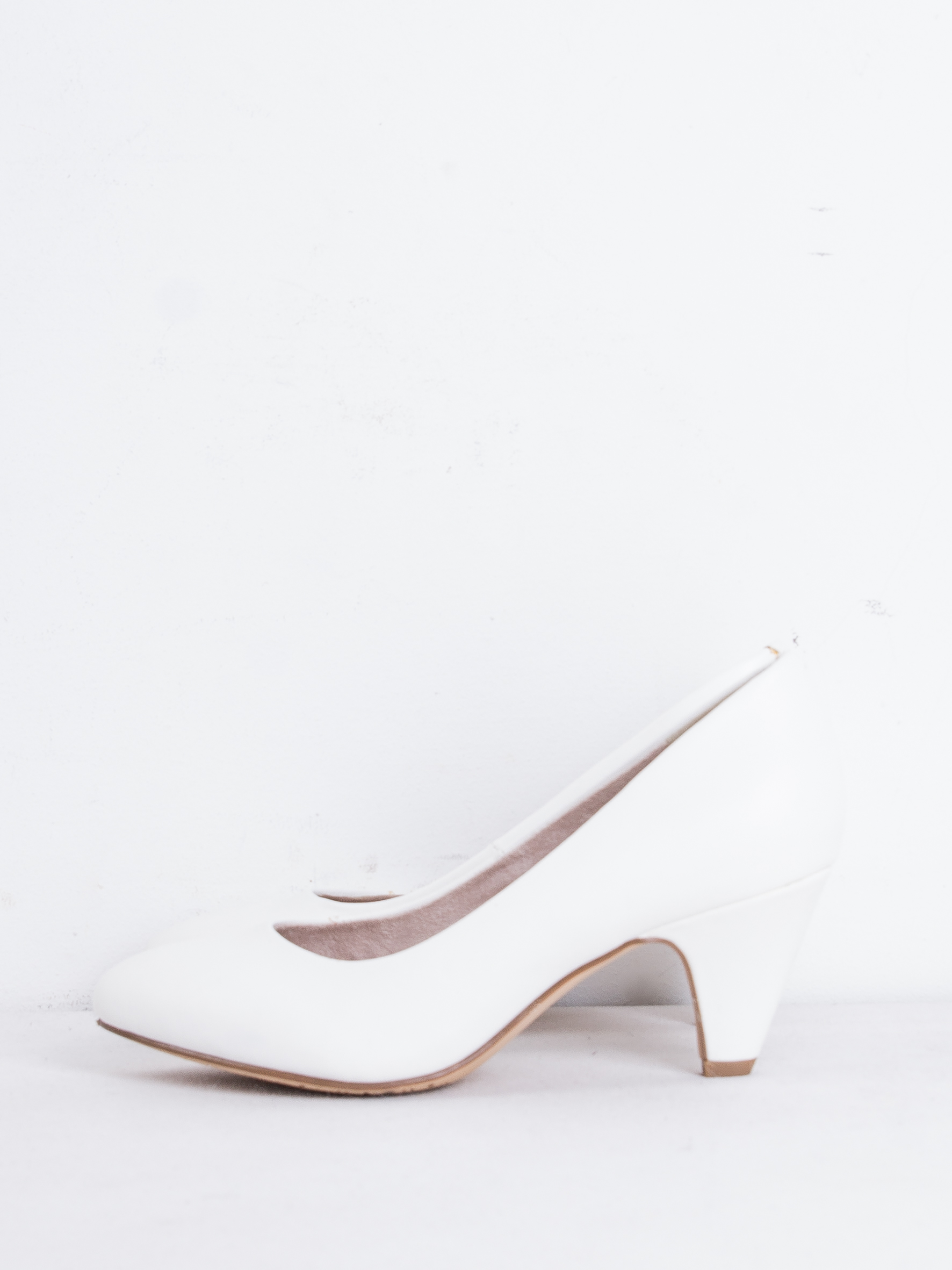 

Туфли Tamaris ZC2A-0917-73 36 Белый