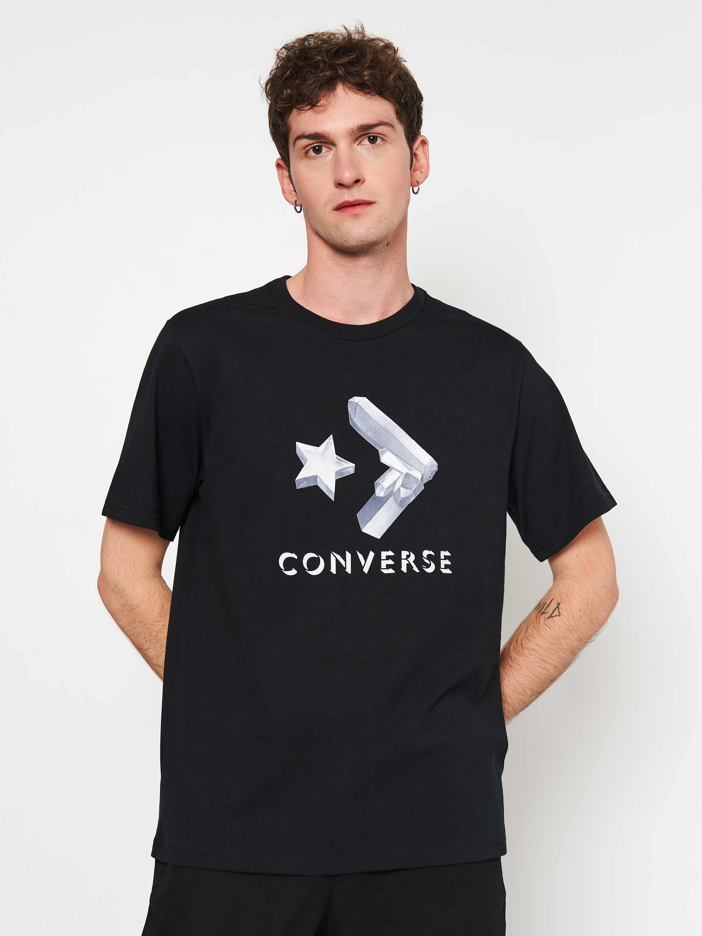 Акція на Футболка Converse Crystals Tee Converse Black 10024596-001 M від Rozetka