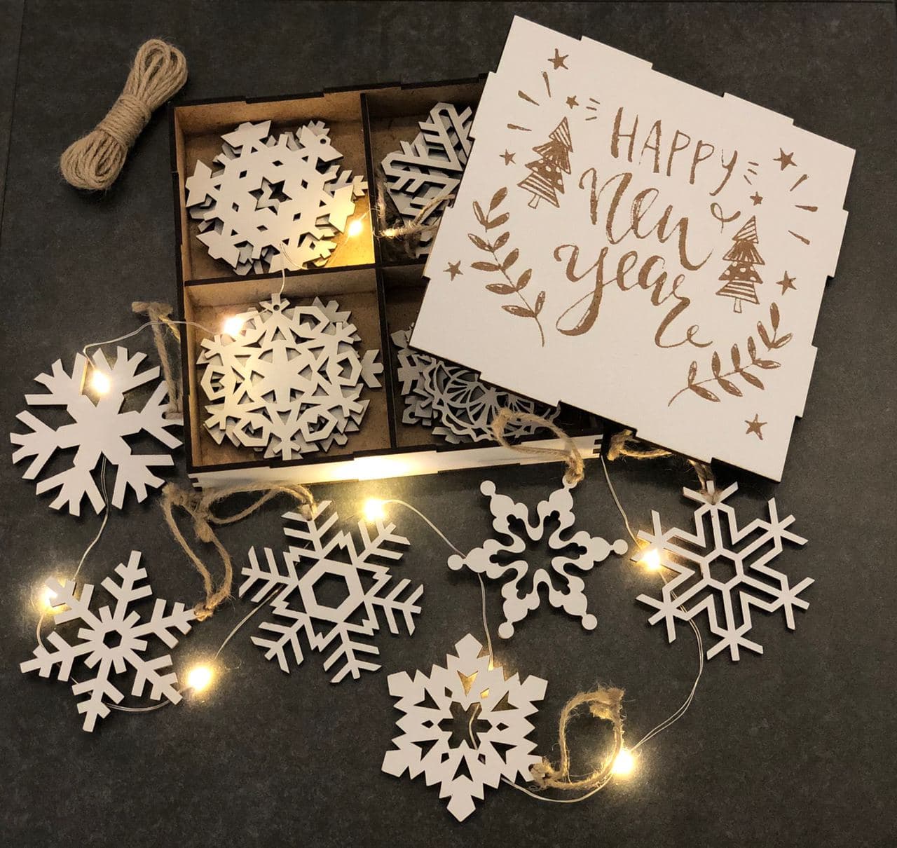 

Набор елочные игрушки Снежинки Happy New Year GS (3215632)