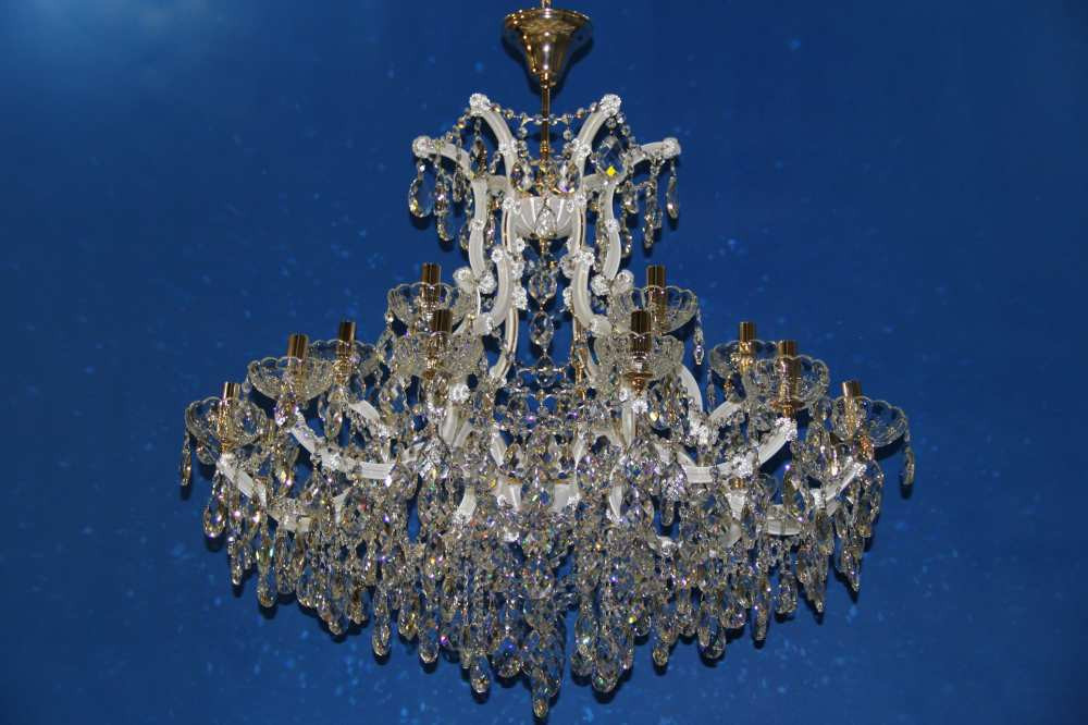 

Люстра свеча L8061/126 (SGWHITE) Handmade (YE-L8061/12+6-SG+WHITE)