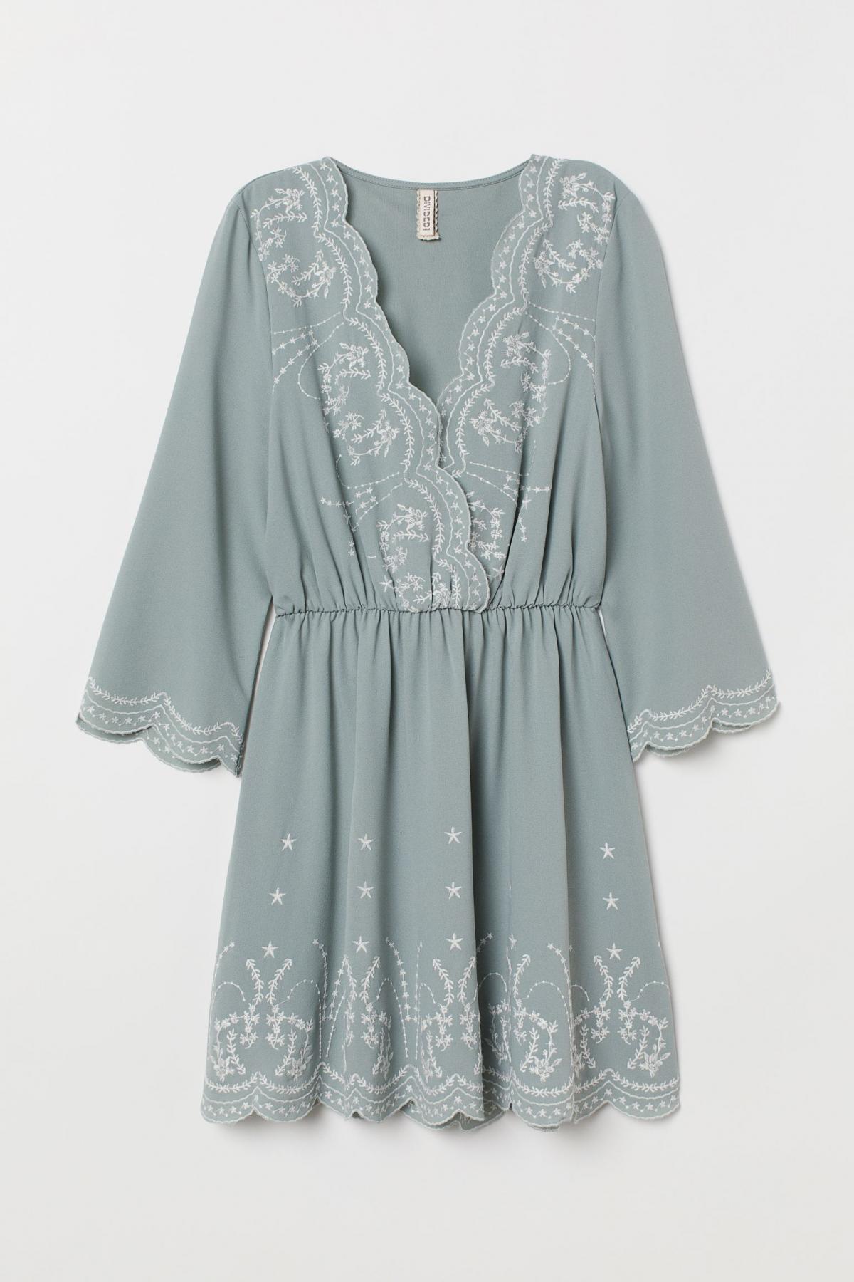 

Платье с вышивкой H&M 2 Зеленое